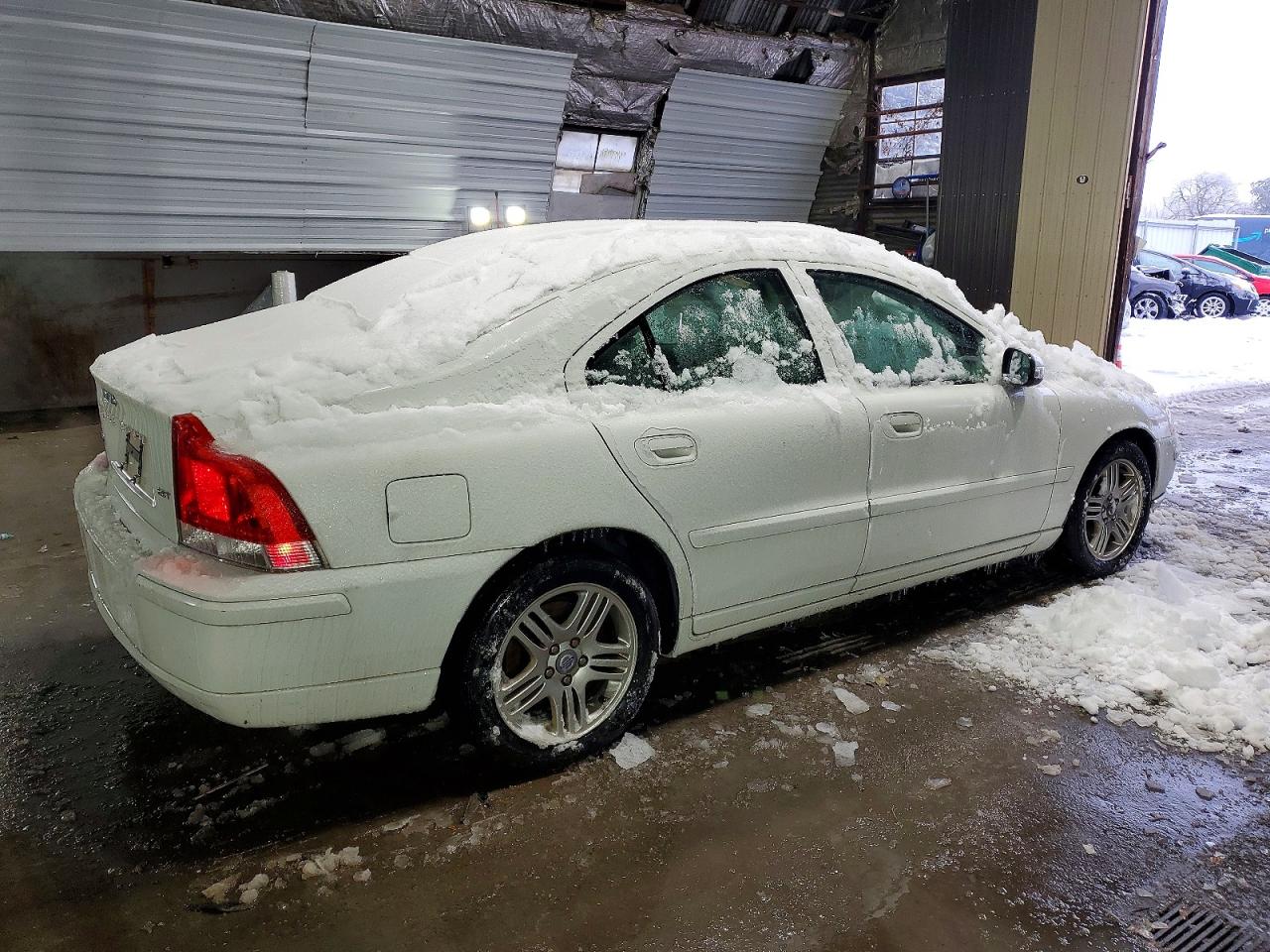 2007 Volvo S60 2.5t White vin: YV1RS592072600836