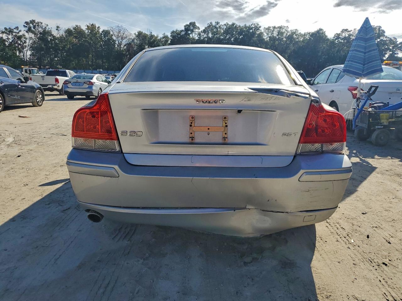 2005 Volvo S60 2.5t Silver vin: YV1RS592152446957