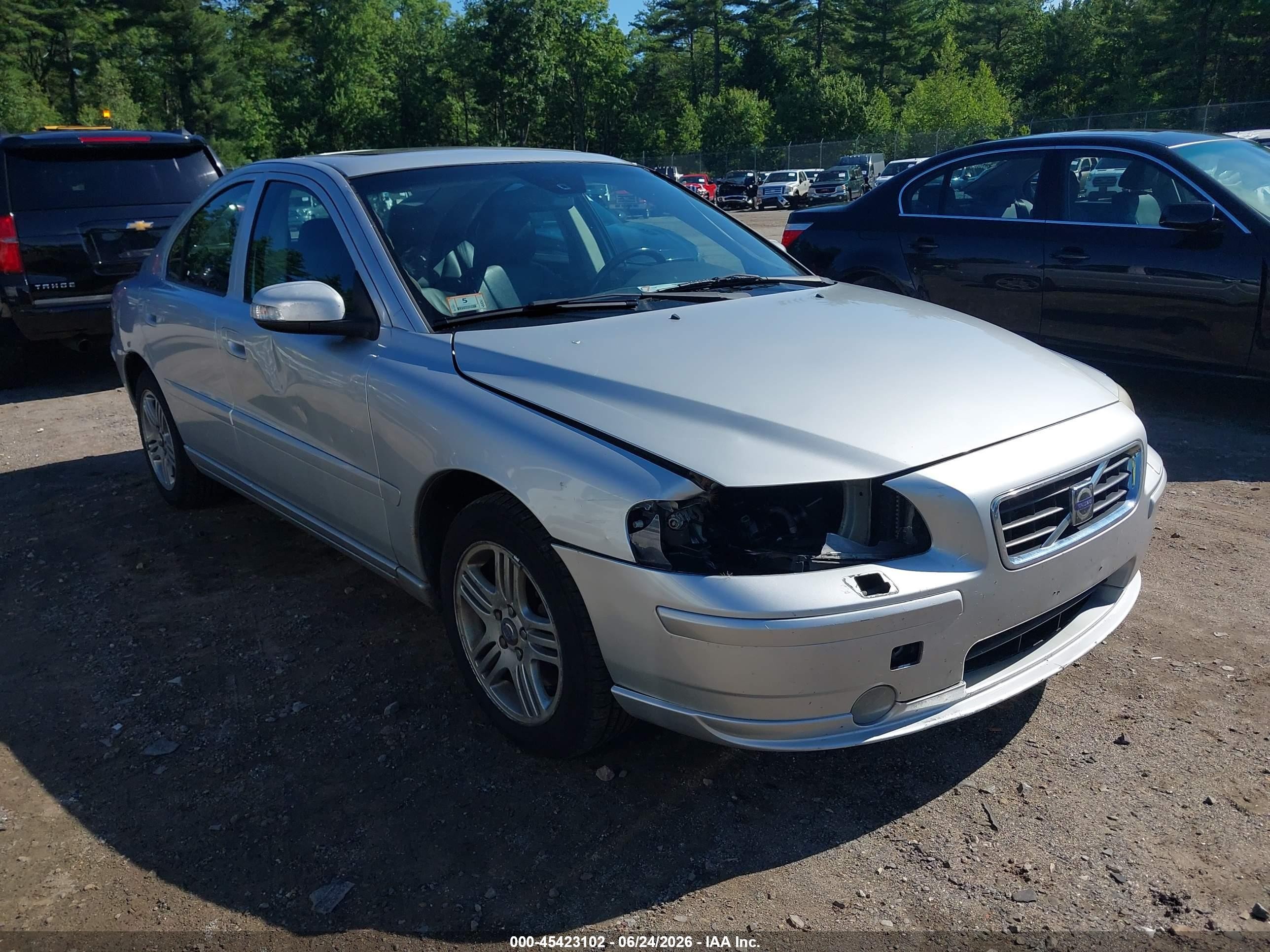 2008 Volvo S60 2.5t Silver vin: YV1RS592182686837