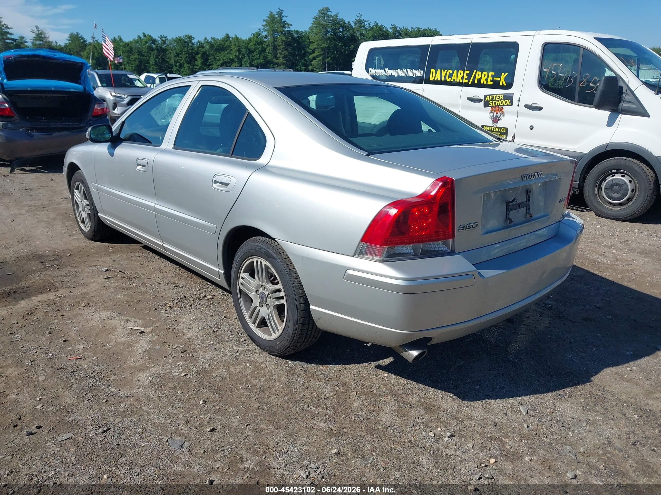 2008 Volvo S60 2.5t Silver vin: YV1RS592182686837