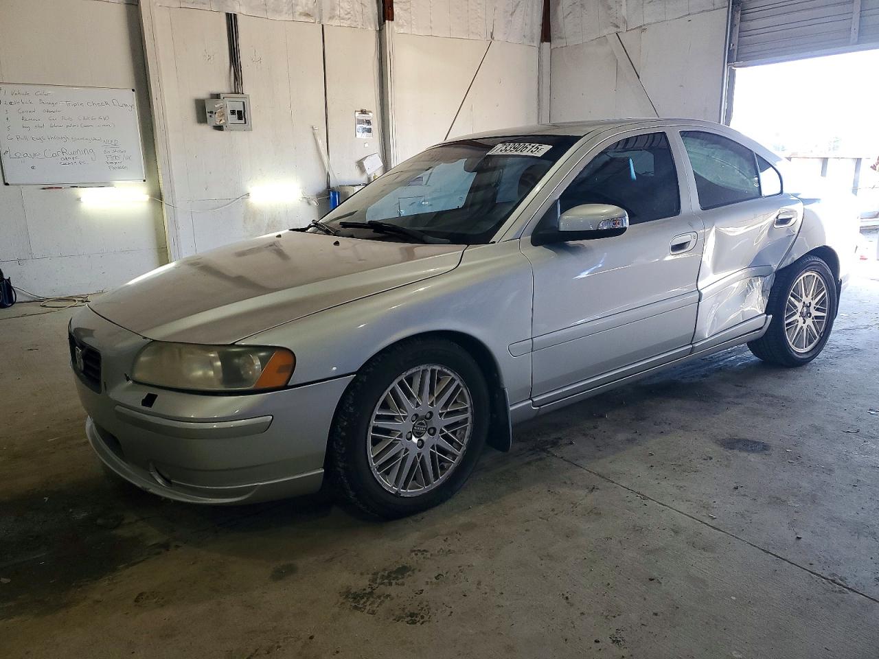 2009 Volvo S60 2.5t Silver vin: YV1RS592192734032