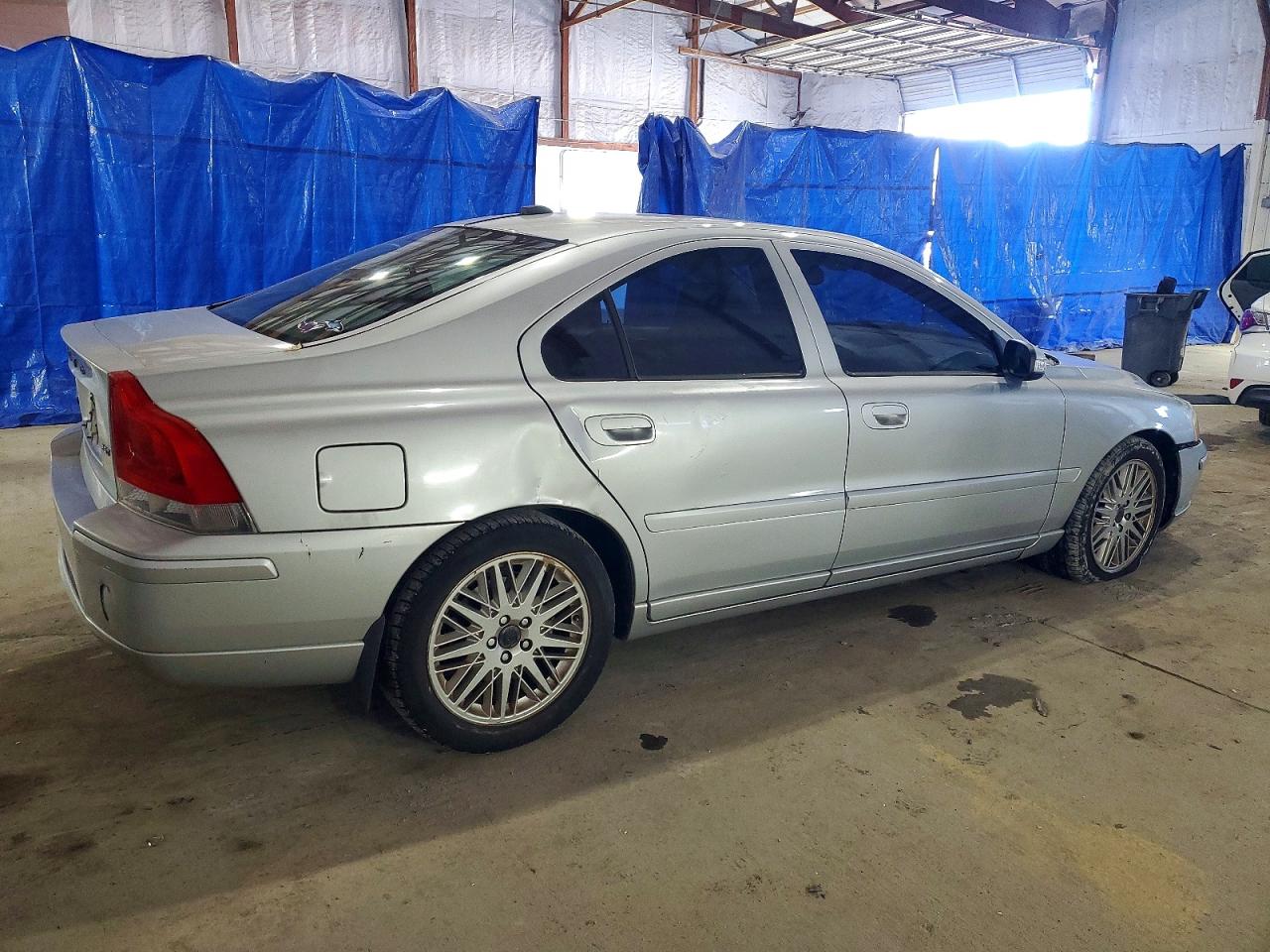 2009 Volvo S60 2.5t Silver vin: YV1RS592192734032