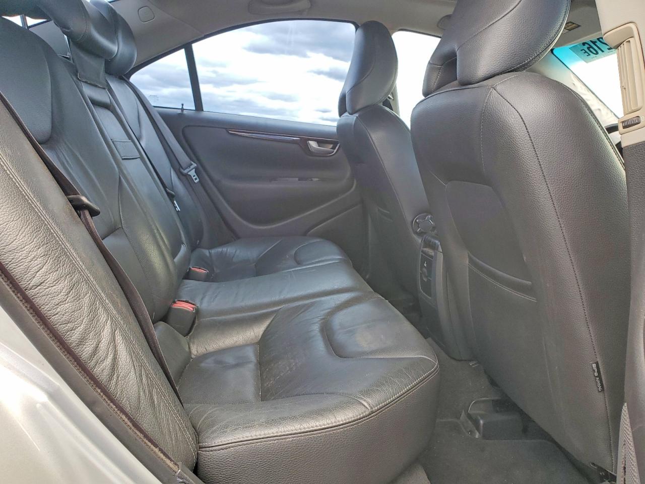 2005 Volvo S60 2.5t Серебряный vin: YV1RS592252485153