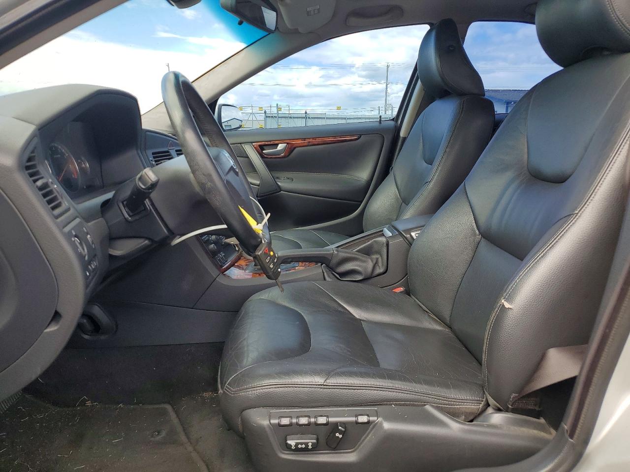 2005 Volvo S60 2.5t Серебряный vin: YV1RS592252485153