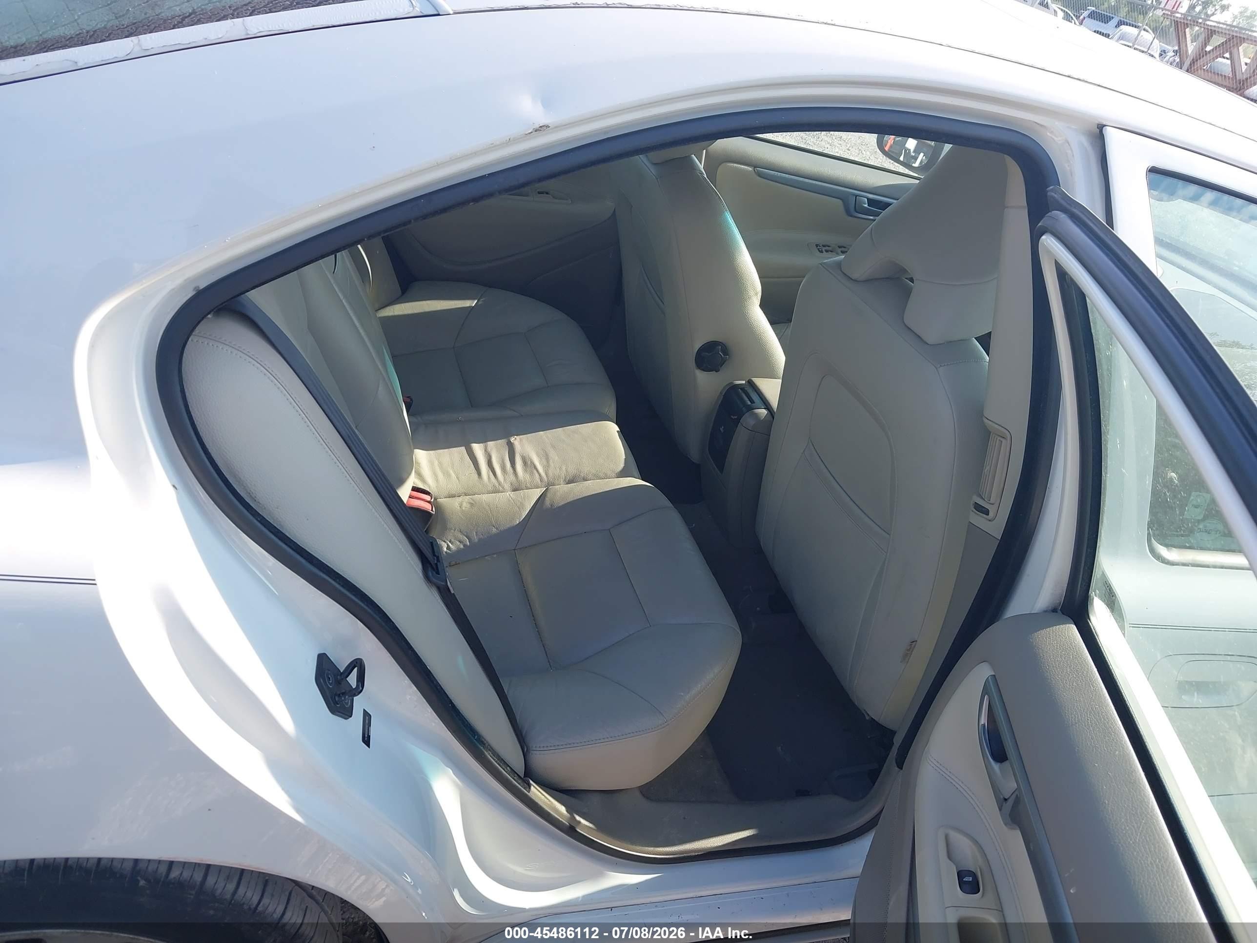 2009 Volvo S60 2.5t/2.5t Special Edition White vin: YV1RS592292736596