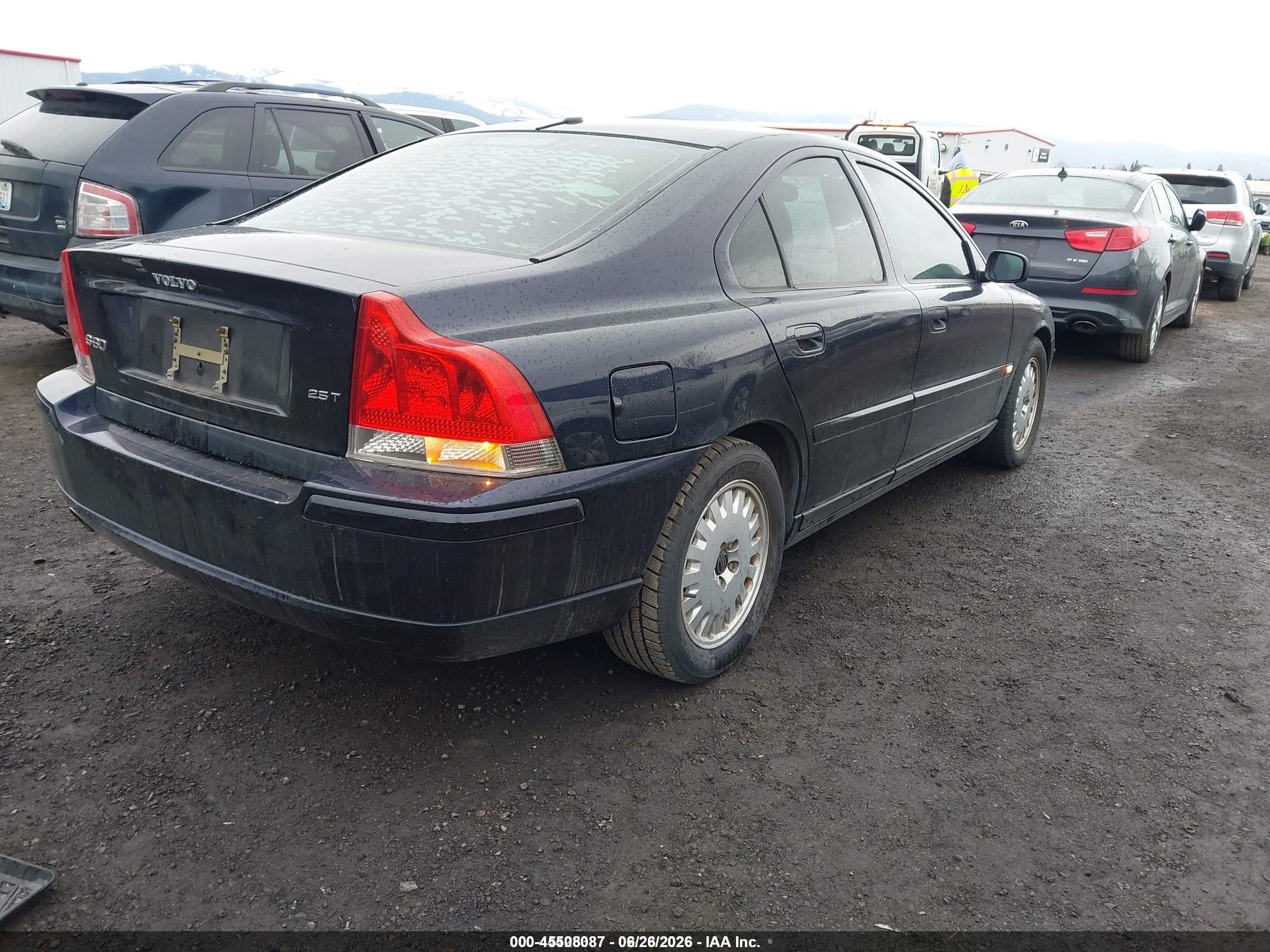 2005 Volvo S60 2.5t Blue vin: YV1RS592452458200
