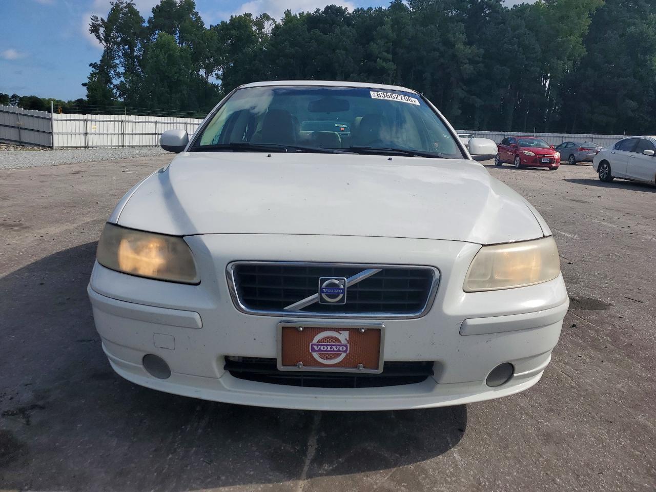 2007 Volvo S60 2.5t White vin: YV1RS592472609507