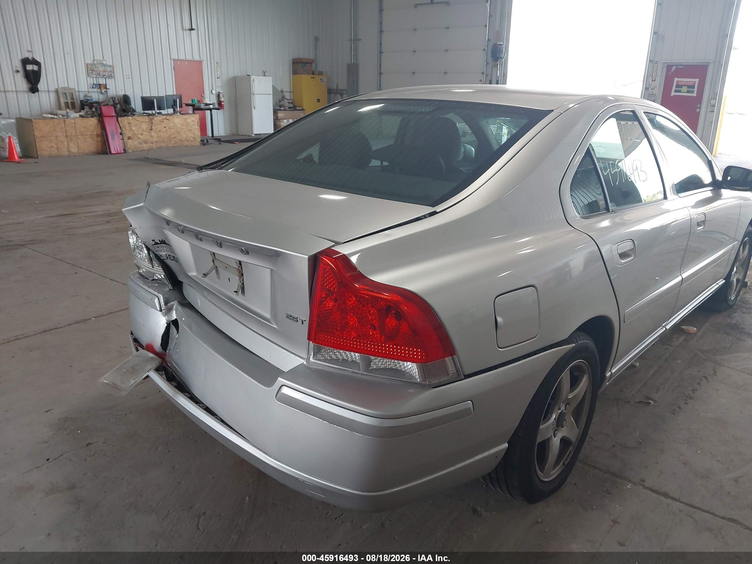 2009 Volvo S60 2.5t/2.5t Special Edition Серебряный vin: YV1RS592492738902