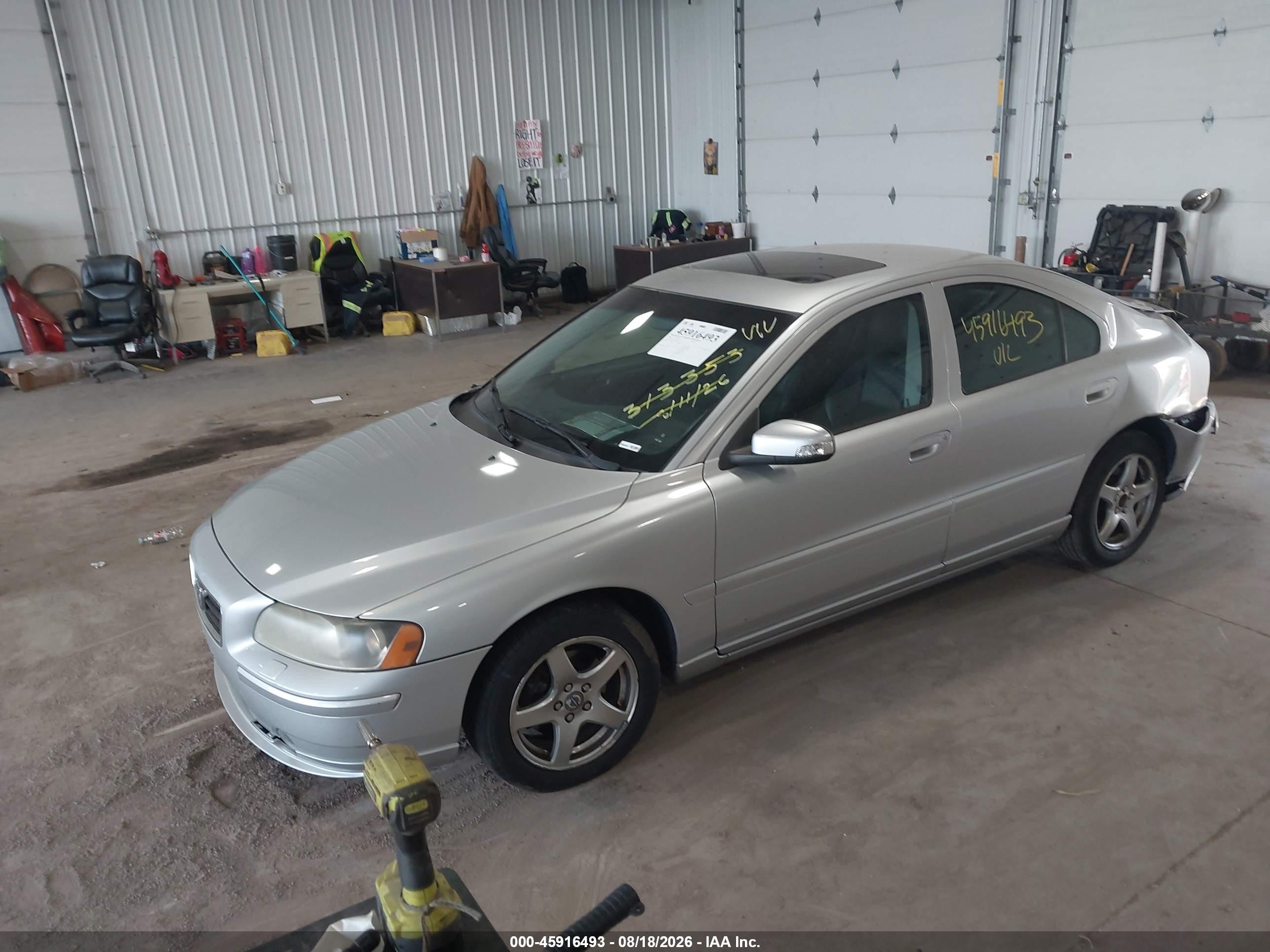 2009 Volvo S60 2.5t/2.5t Special Edition Серебряный vin: YV1RS592492738902