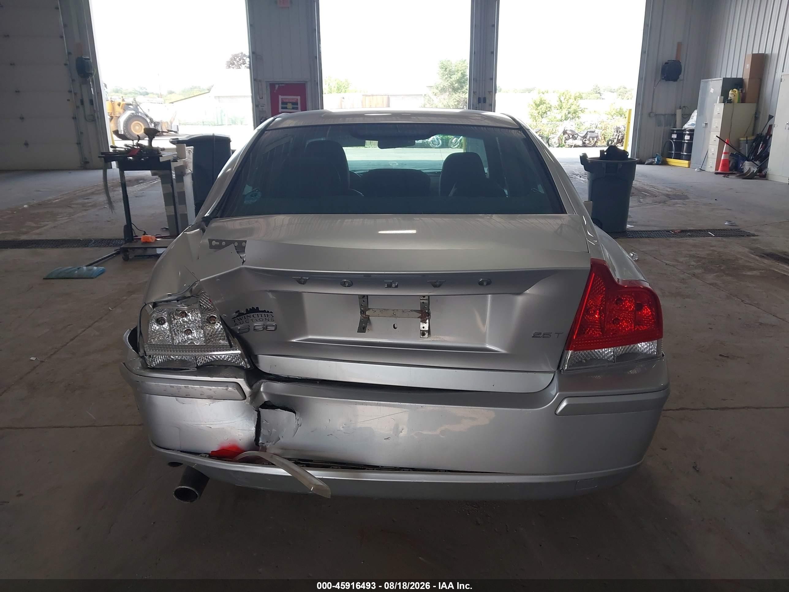 2009 Volvo S60 2.5t/2.5t Special Edition Серебряный vin: YV1RS592492738902