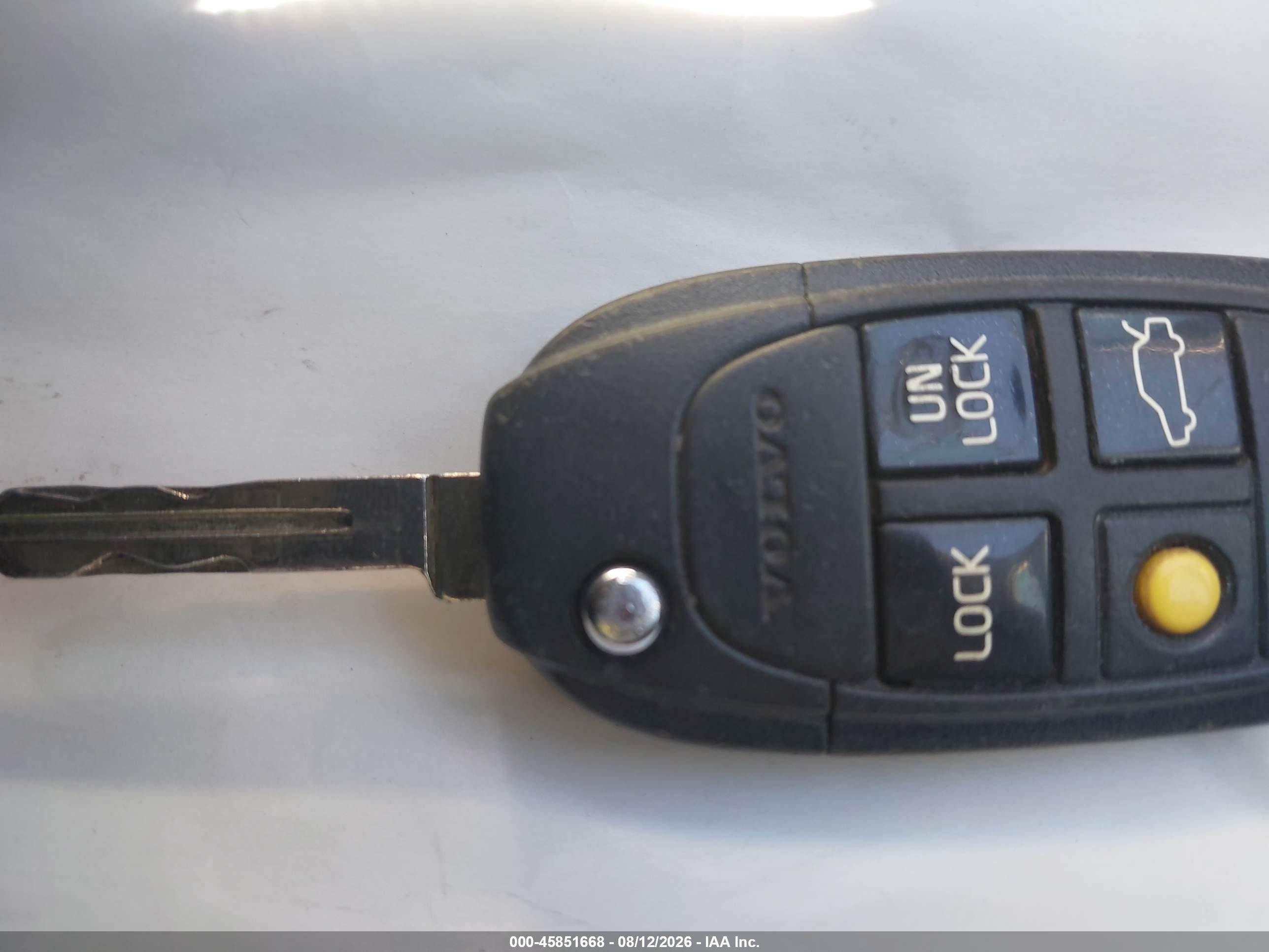 2005 Volvo S60 2.5t A/2.5t A Sr W/premium Package Silver vin: YV1RS592552473823
