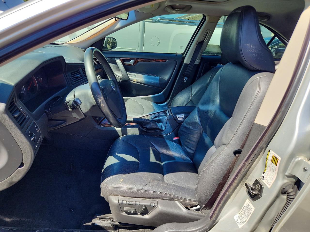 2006 Volvo S60 2.5t Silver vin: YV1RS592562508555