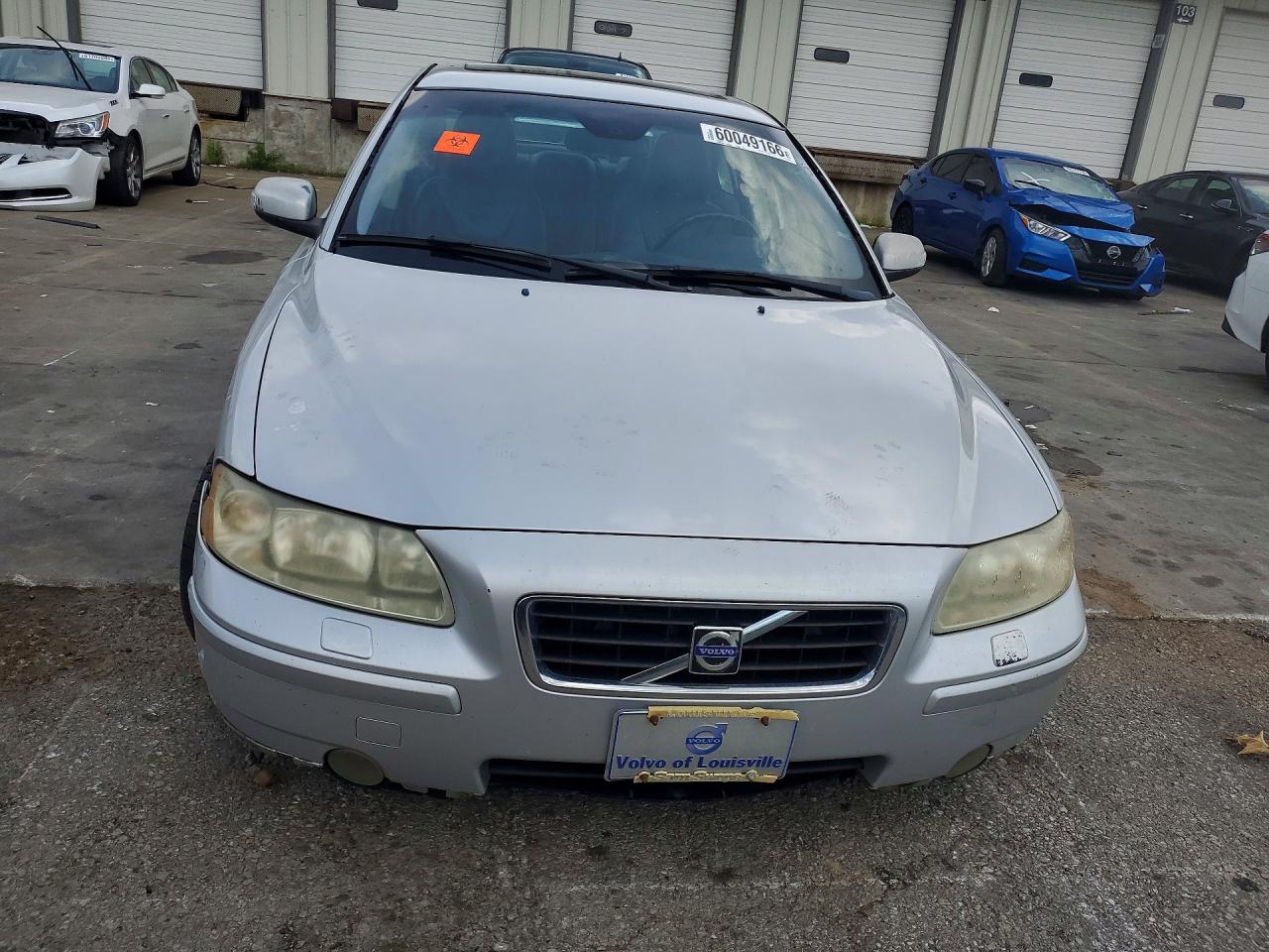 2007 Volvo S60 2.5t Silver vin: YV1RS592572607605