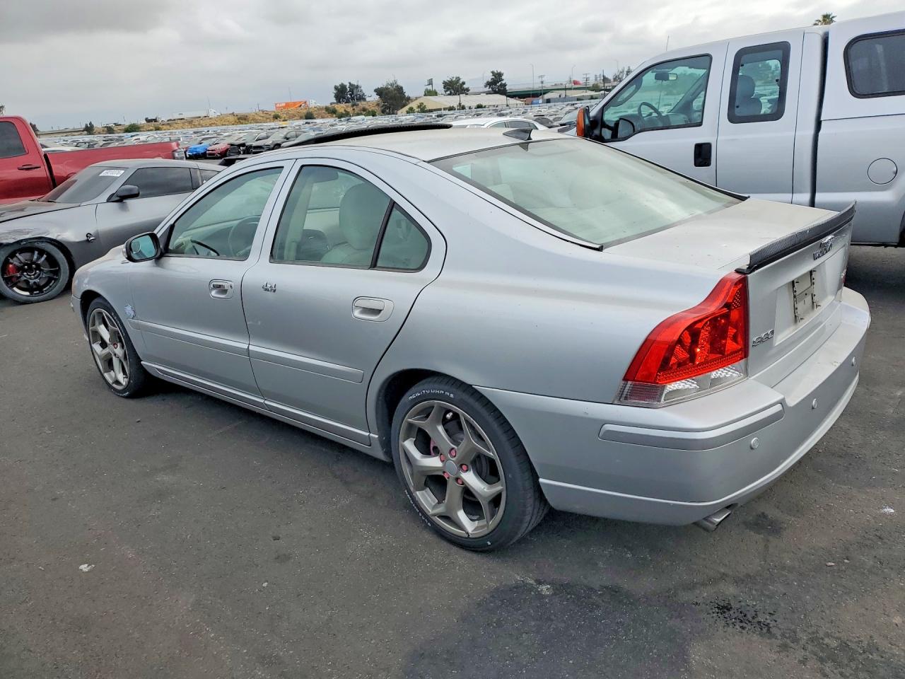 2008 Volvo S60 2.5t Silver vin: YV1RS592582684931