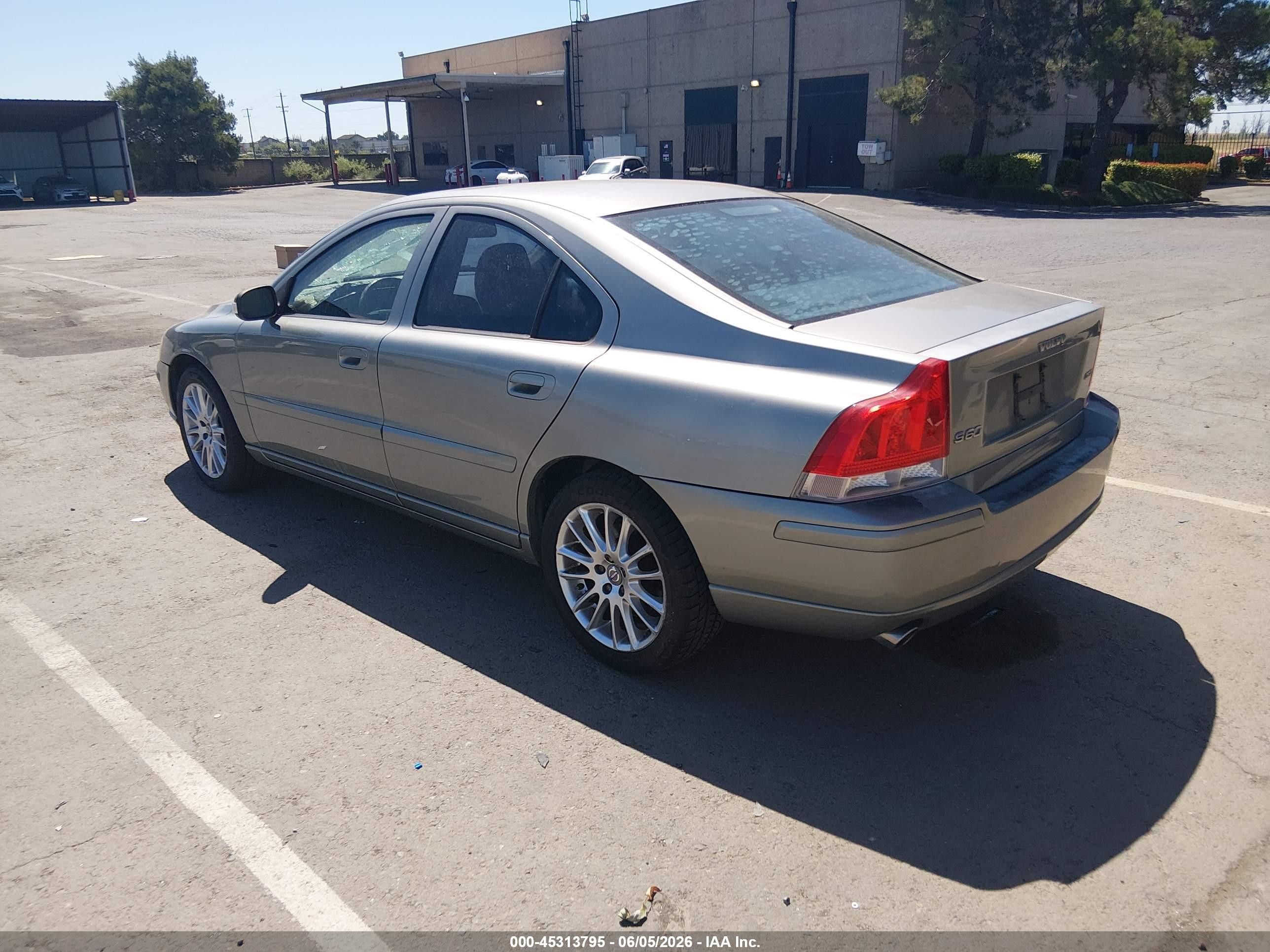 2007 Volvo S60 2.5t Tan vin: YV1RS592672634893