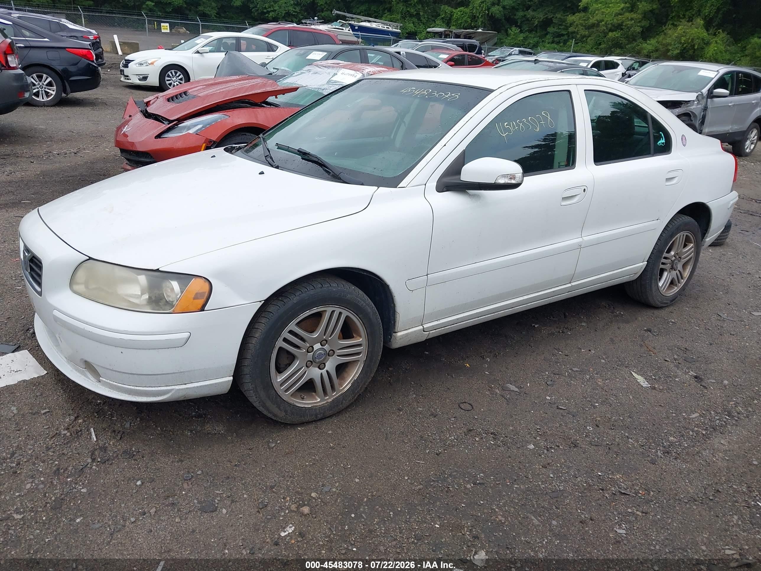 2008 Volvo S60 2.5t/2.5t W/snrf White vin: YV1RS592682679737