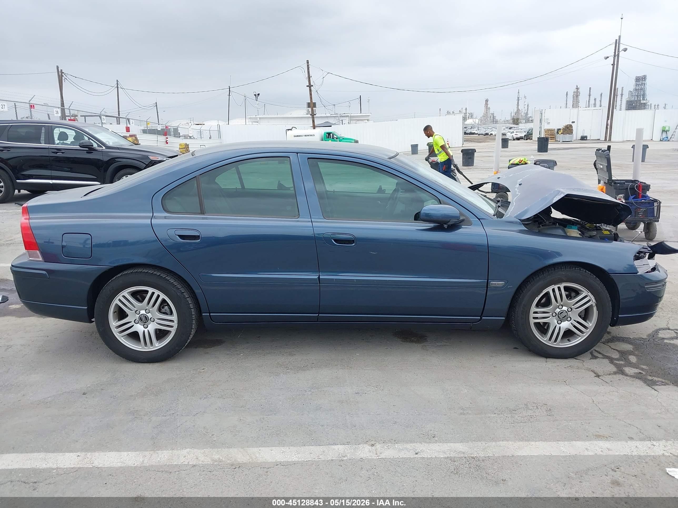 2006 Volvo S60 2.5t Blue vin: YV1RS592762515460
