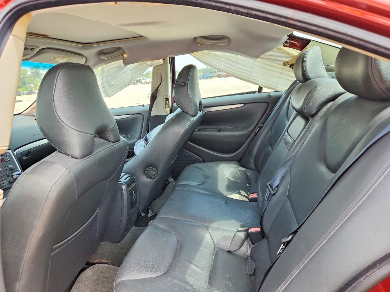2008 Volvo S60 2.5t Red vin: YV1RS592782673803