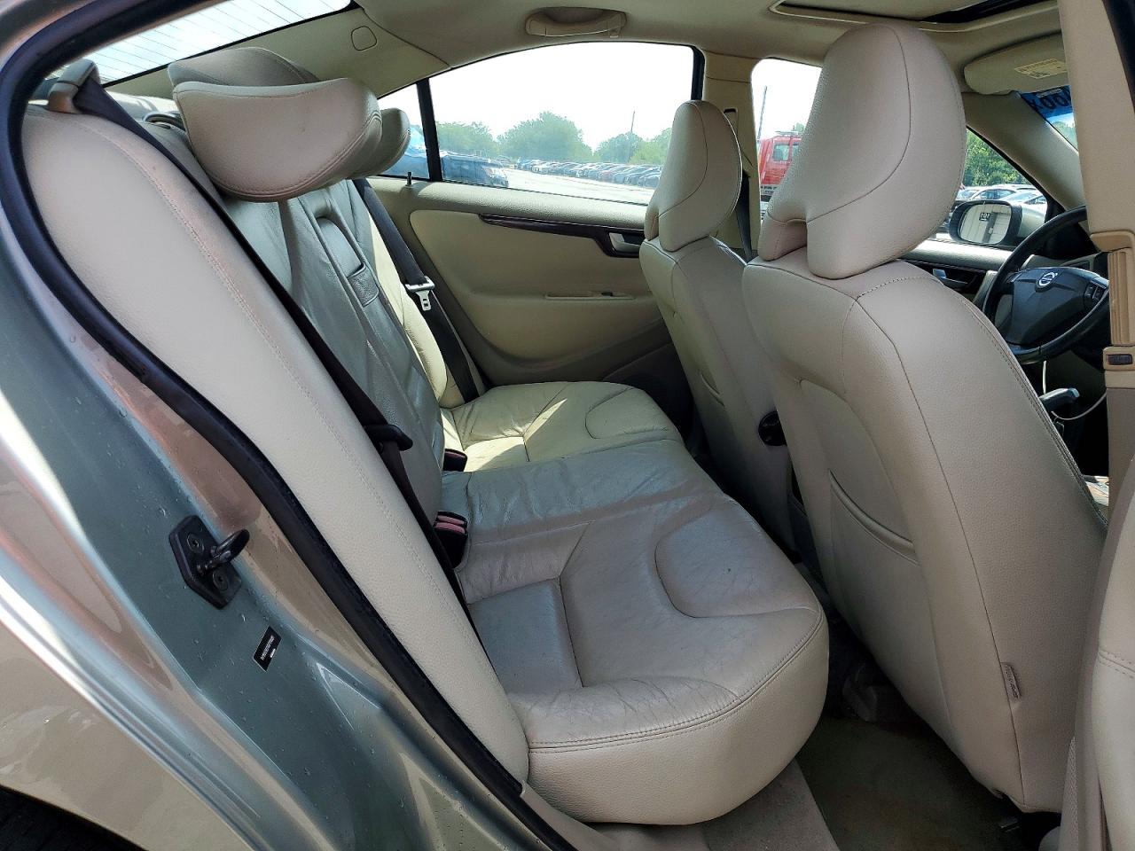 2008 Volvo S60 2.5t Silver vin: YV1RS592782701020