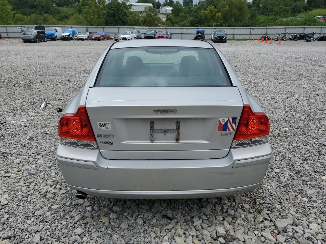 2005 Volvo S60 2.5t Silver vin: YV1RS592852471225
