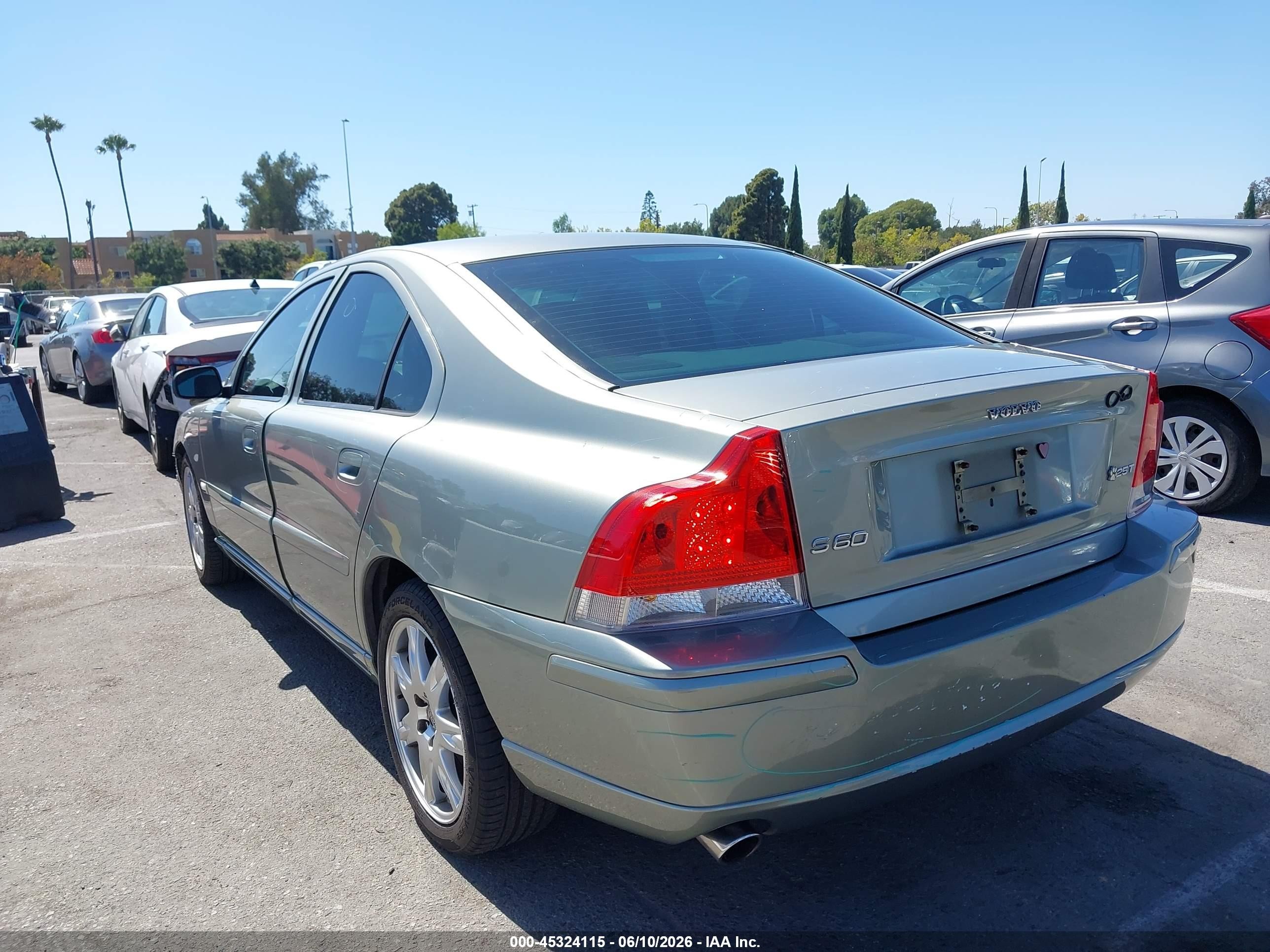 2006 Volvo S60 2.5t Silver vin: YV1RS592862543493