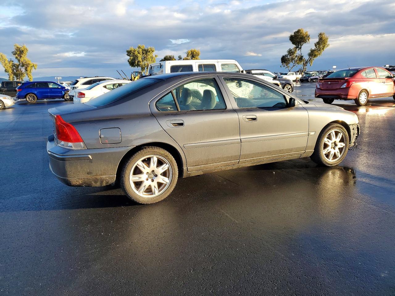 2005 Volvo S60 2.5t Silver vin: YV1RS592952436029