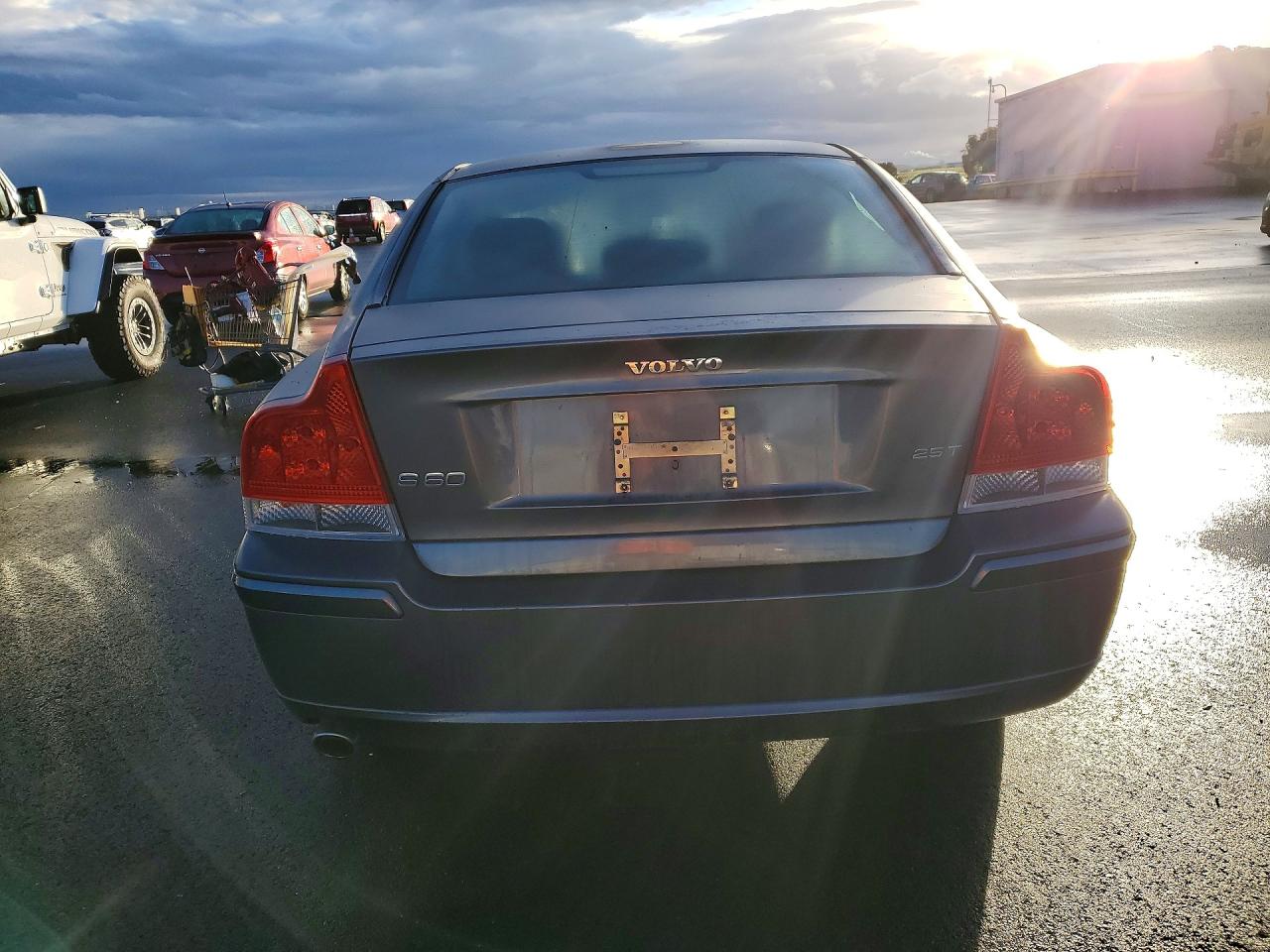 2005 Volvo S60 2.5t Silver vin: YV1RS592952436029