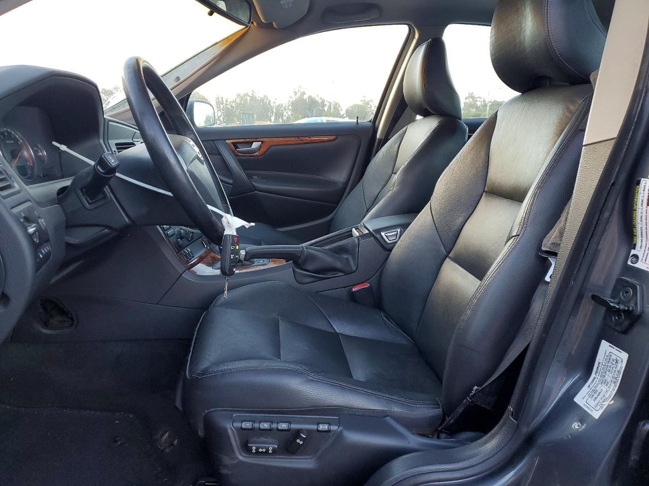 2005 Volvo S60 2.5t Silver vin: YV1RS592952436029