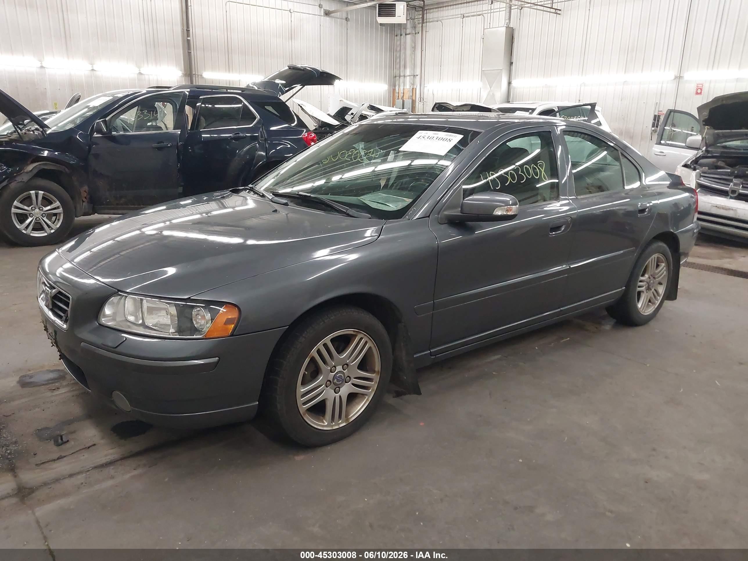 2008 Volvo S60 2.5t/2.5t W/snrf Light Blue vin: YV1RS592982673172