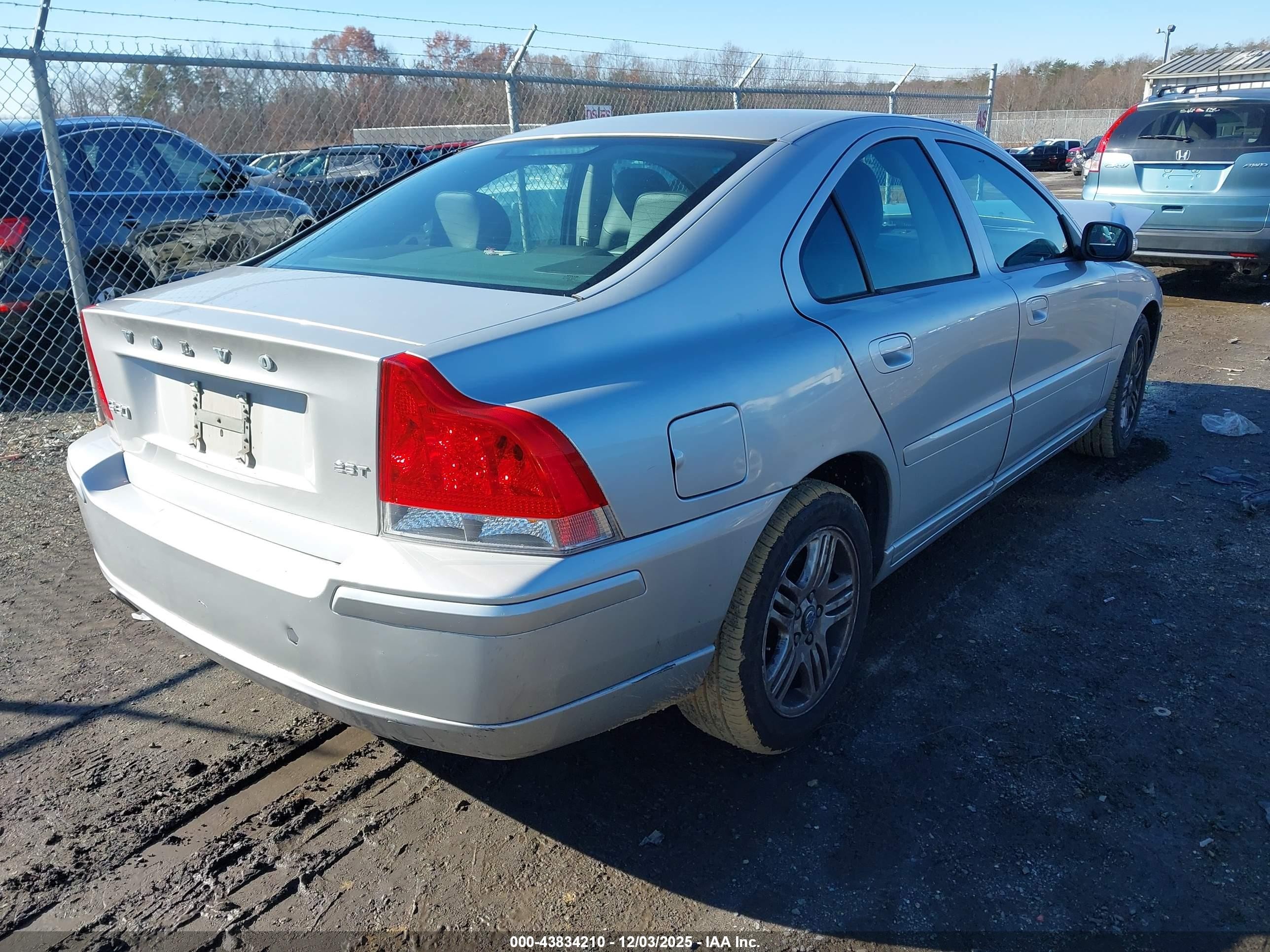 2009 Volvo S60 2.5t/2.5t Special Edition Silver vin: YV1RS592X92724678