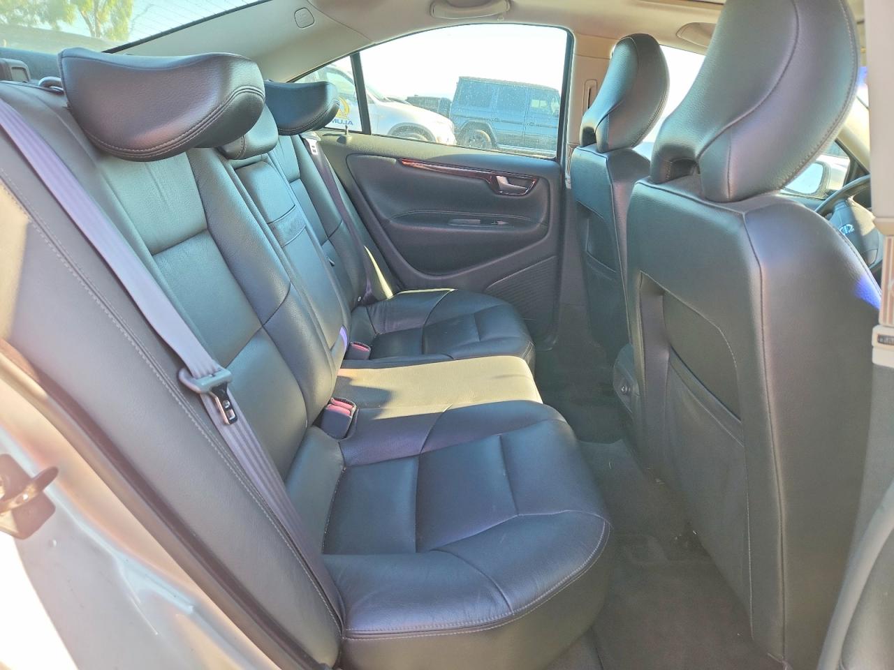 2004 Volvo S60 2.5t Silver vin: YV1RS59V342388195