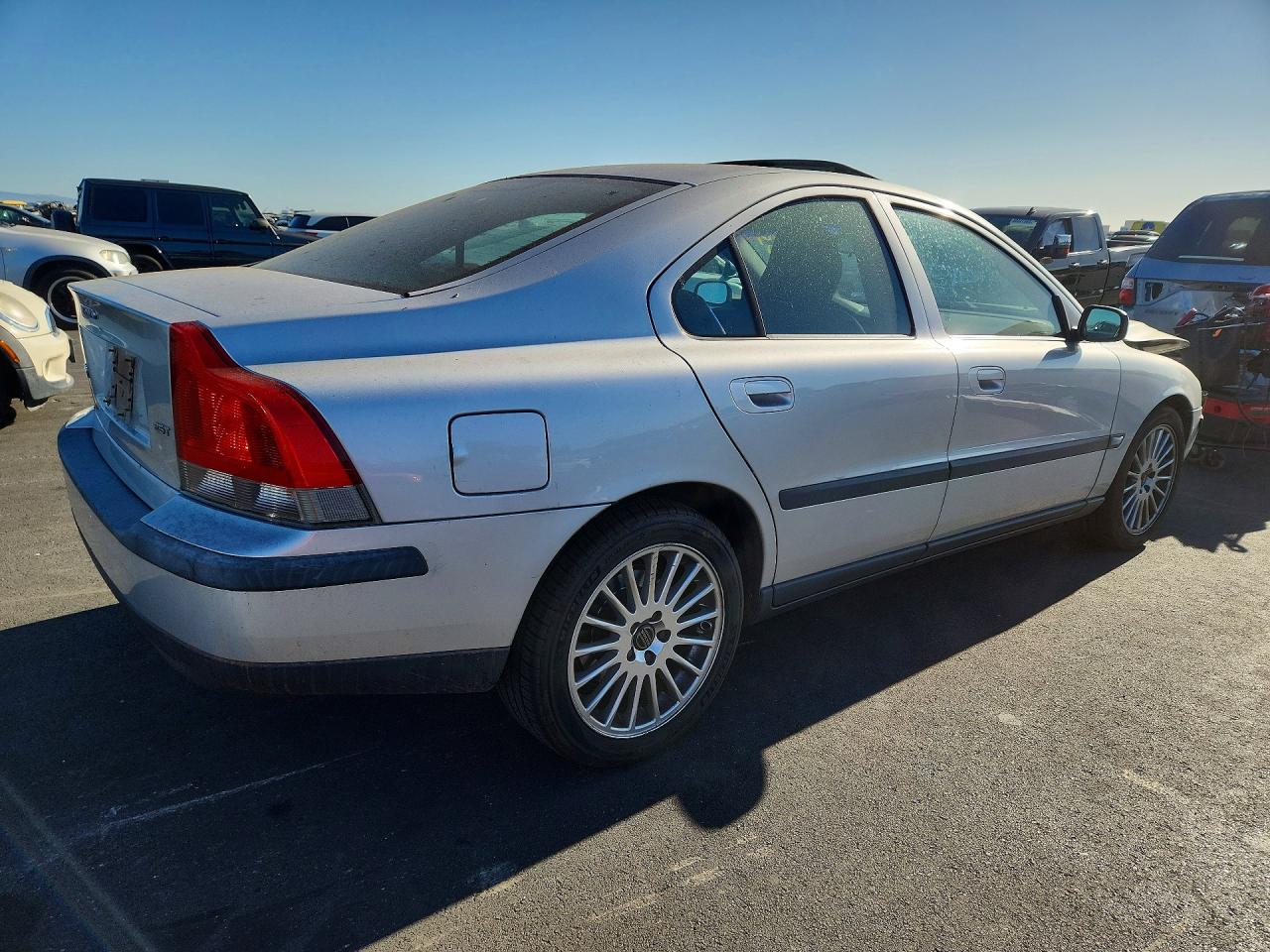 2004 Volvo S60 2.5t Silver vin: YV1RS59V342388195