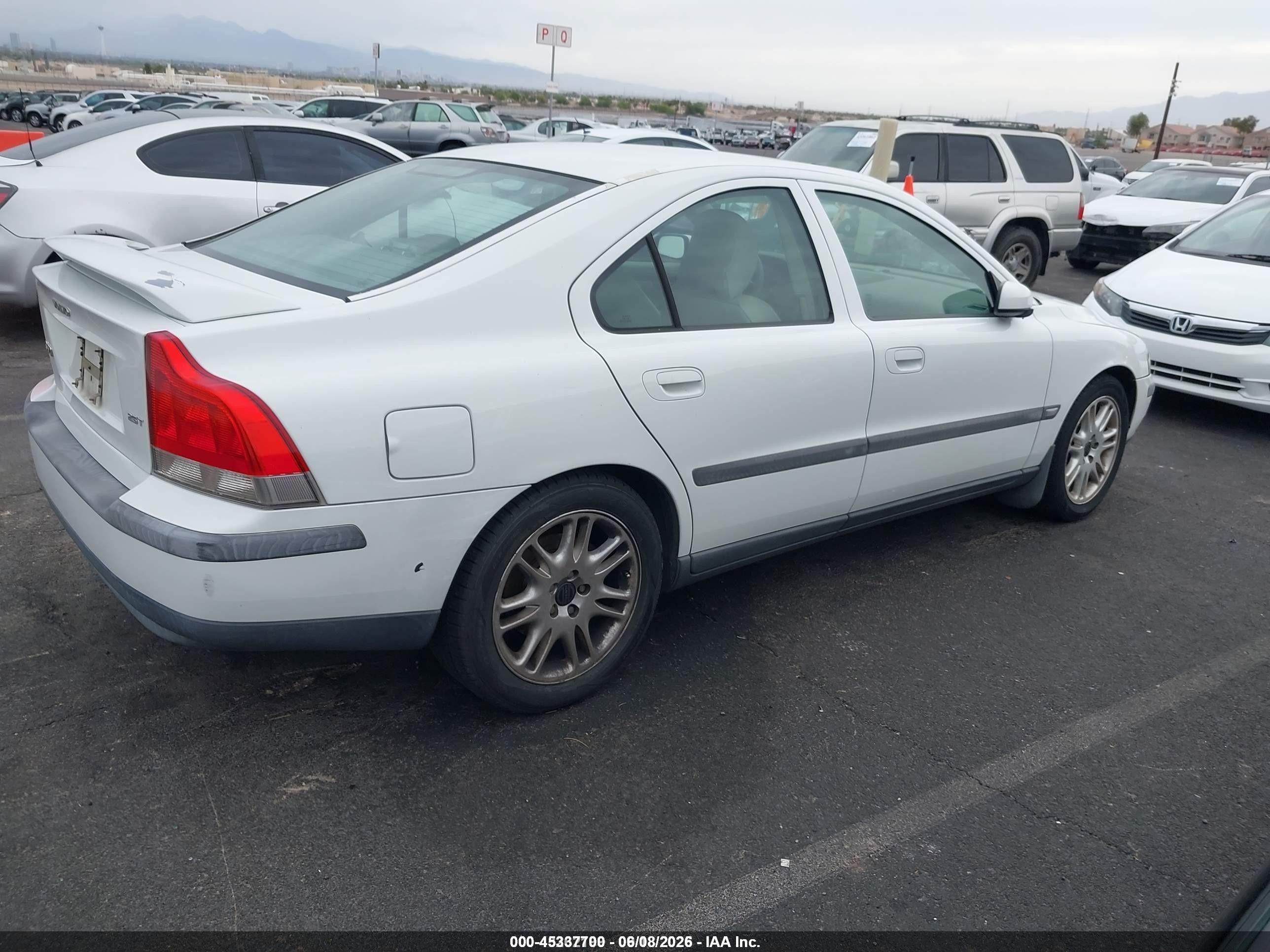 2004 Volvo S60 2.5t White vin: YV1RS59V542351665