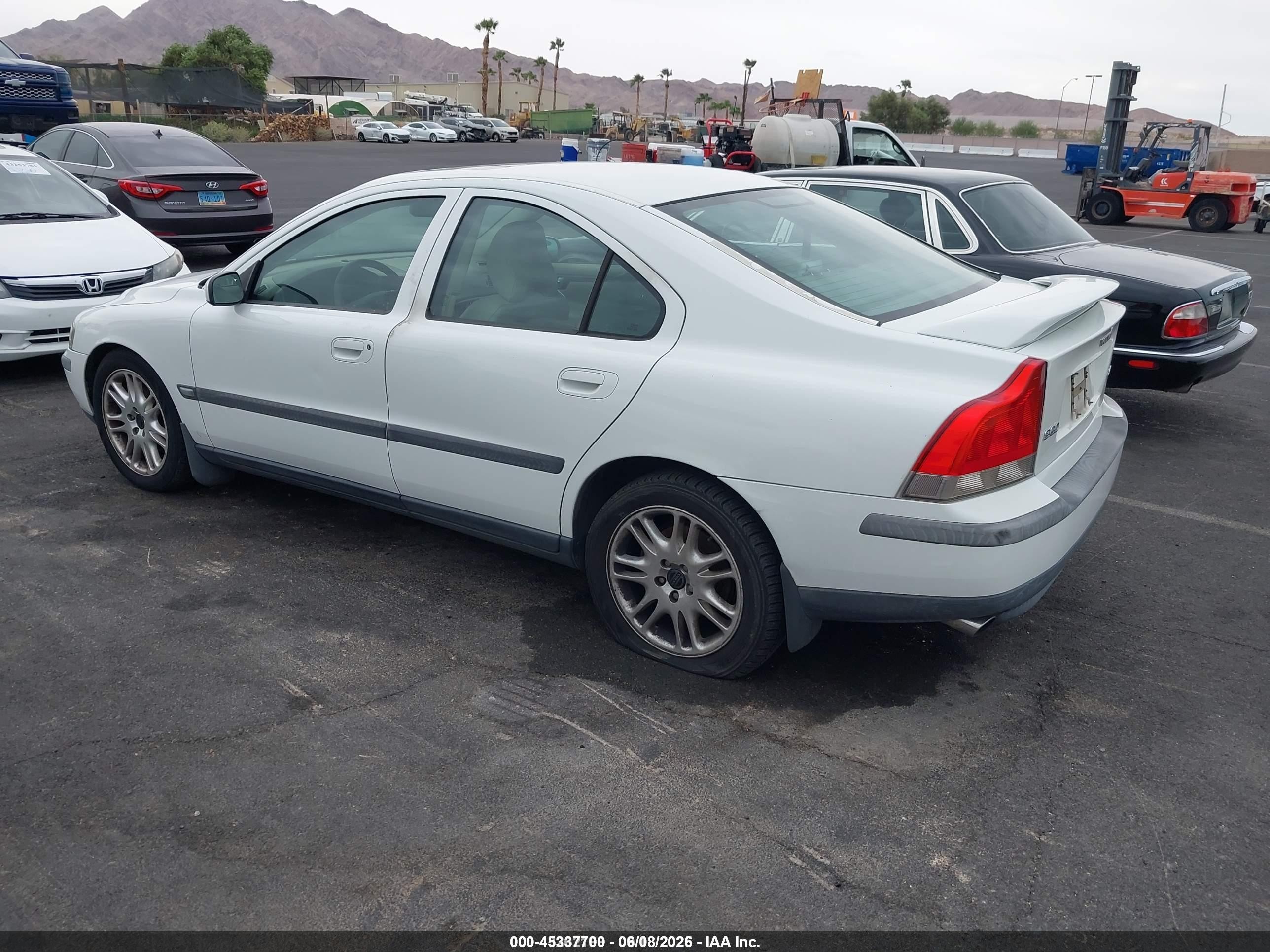 2004 Volvo S60 2.5t White vin: YV1RS59V542351665