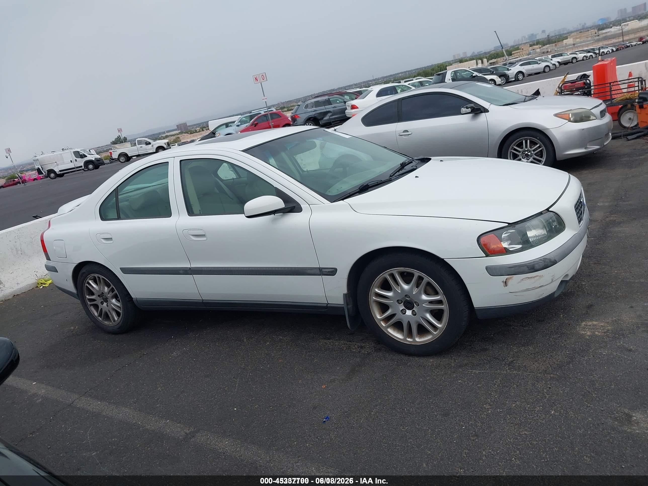 2004 Volvo S60 2.5t White vin: YV1RS59V542351665