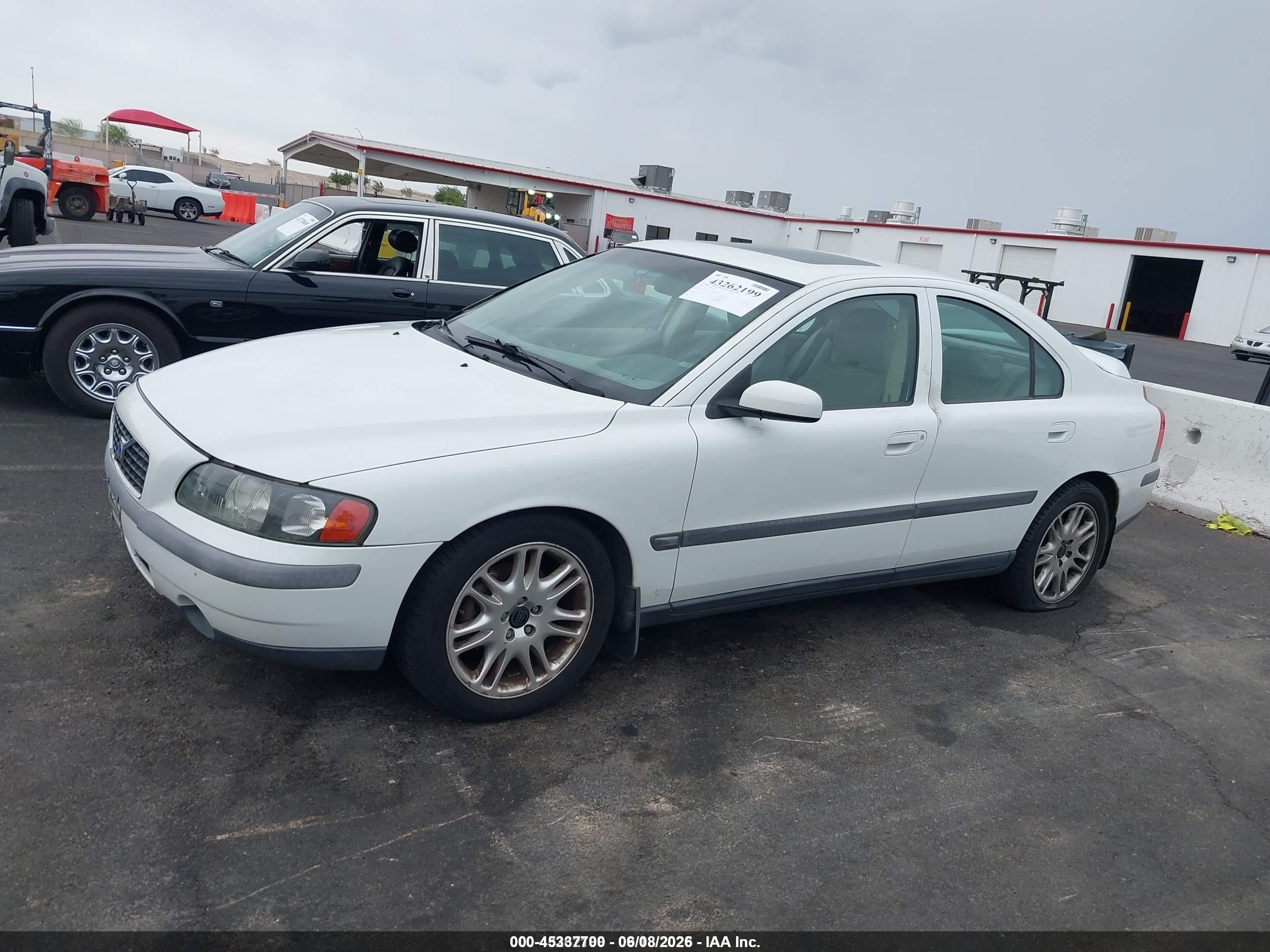 2004 Volvo S60 2.5t White vin: YV1RS59V542351665