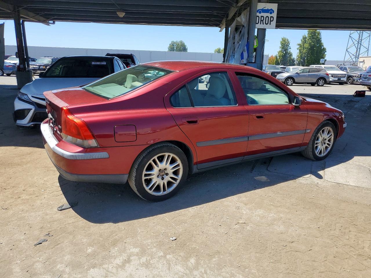 2004 Volvo S60 2.5t Red vin: YV1RS59V642402655
