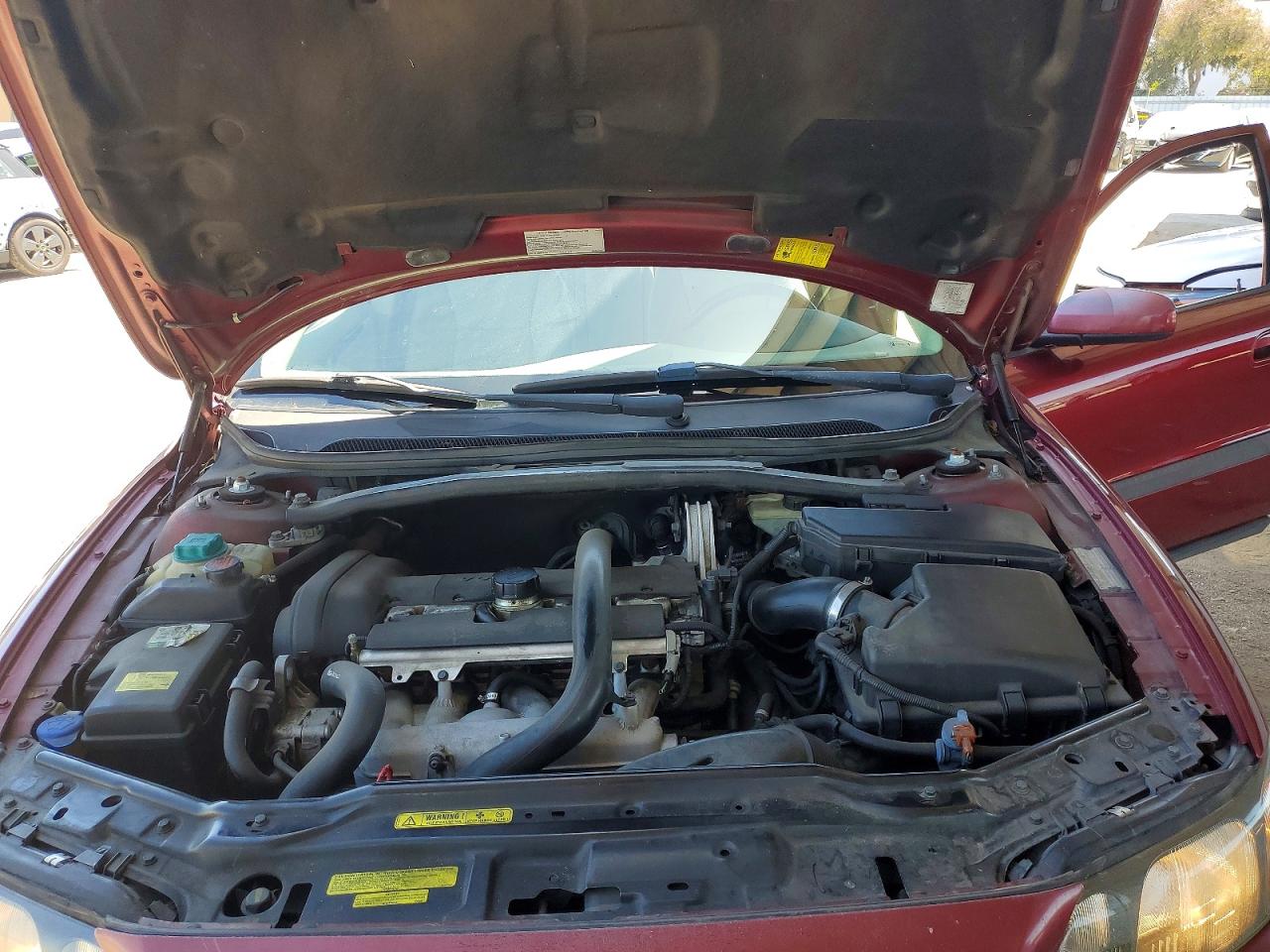 2004 Volvo S60 2.5t Red vin: YV1RS59V642402655