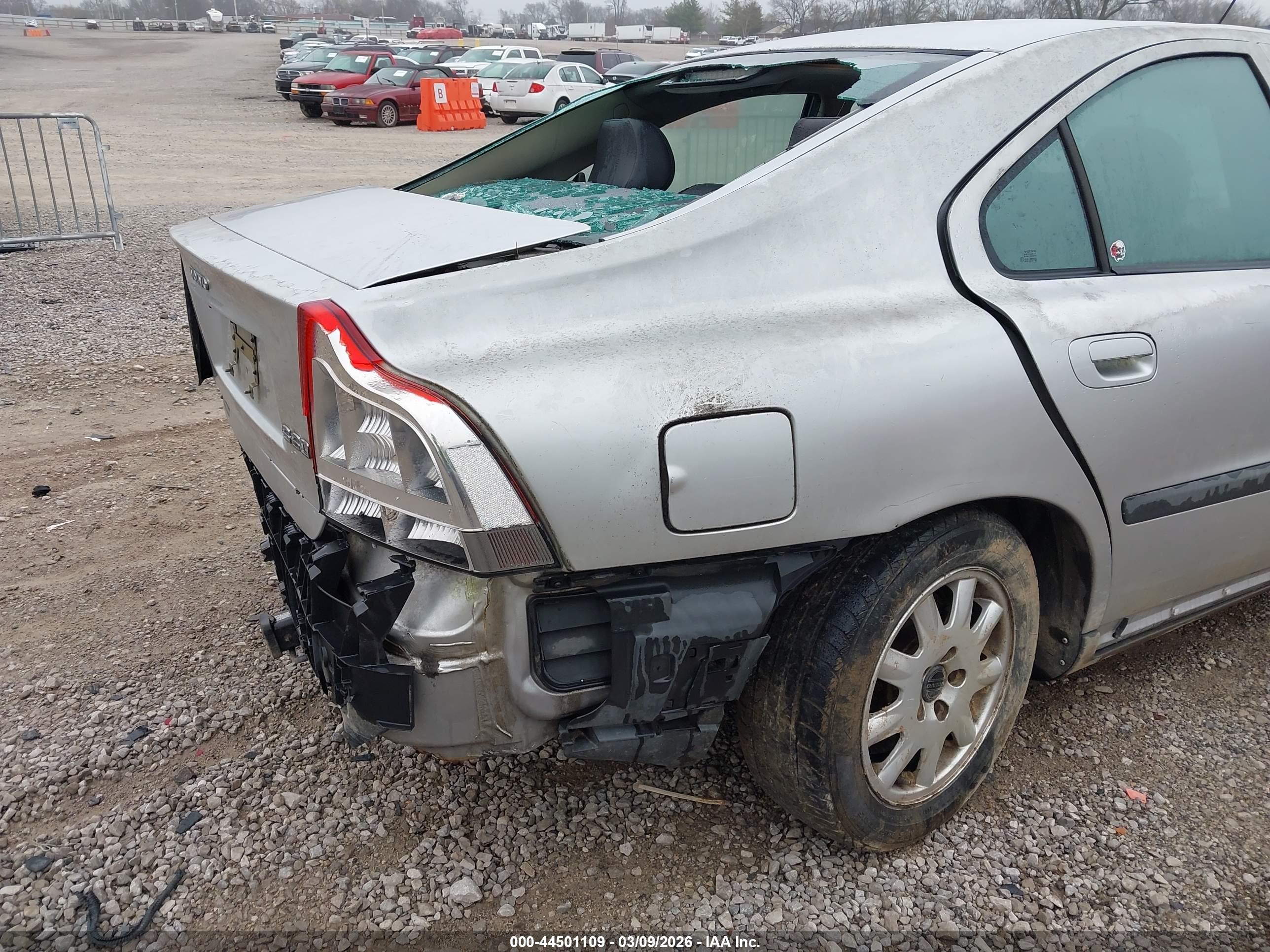 2002 Volvo S60 2.4 Silver vin: YV1RS61R122112244