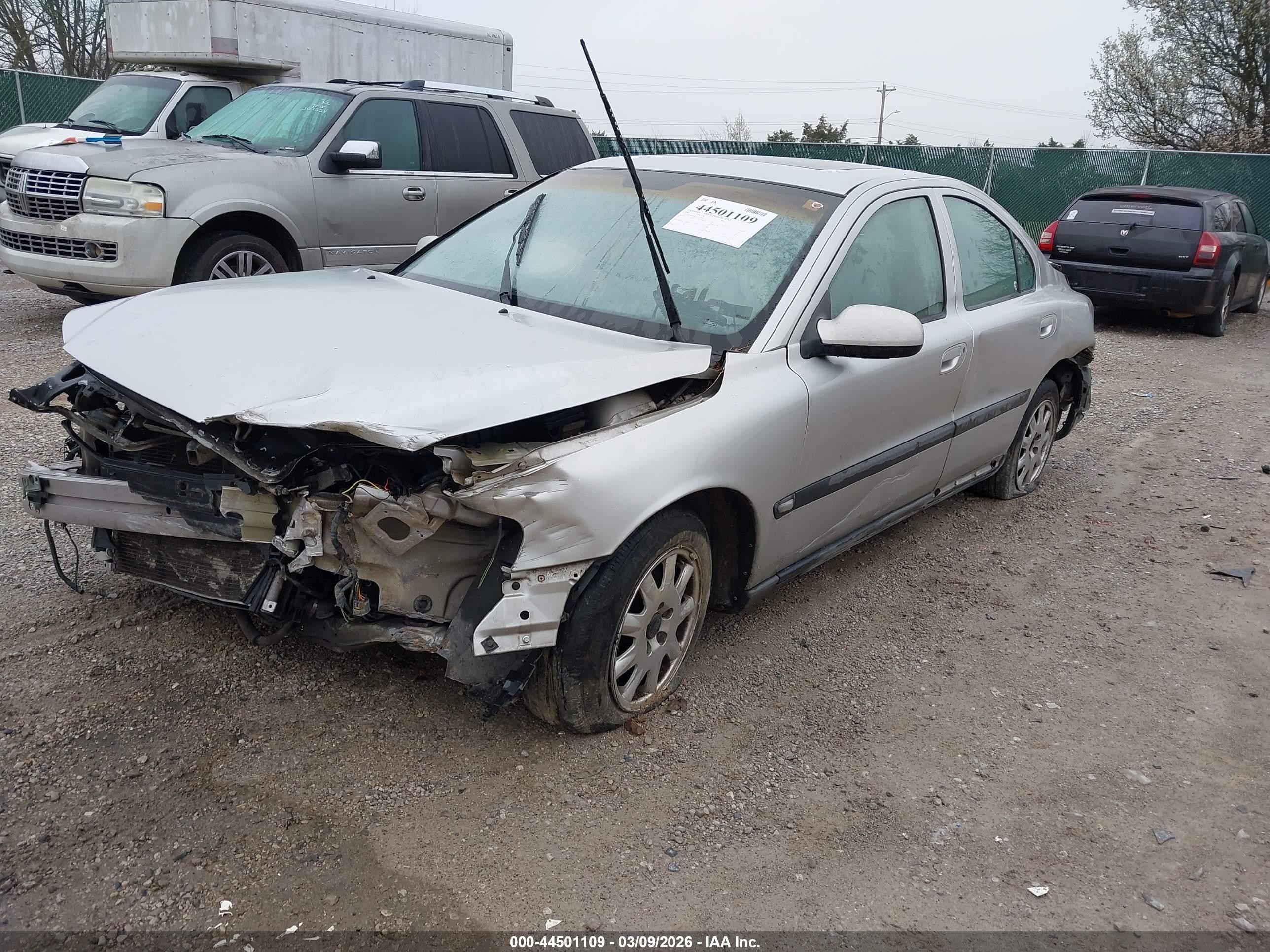 2002 Volvo S60 2.4 Silver vin: YV1RS61R122112244