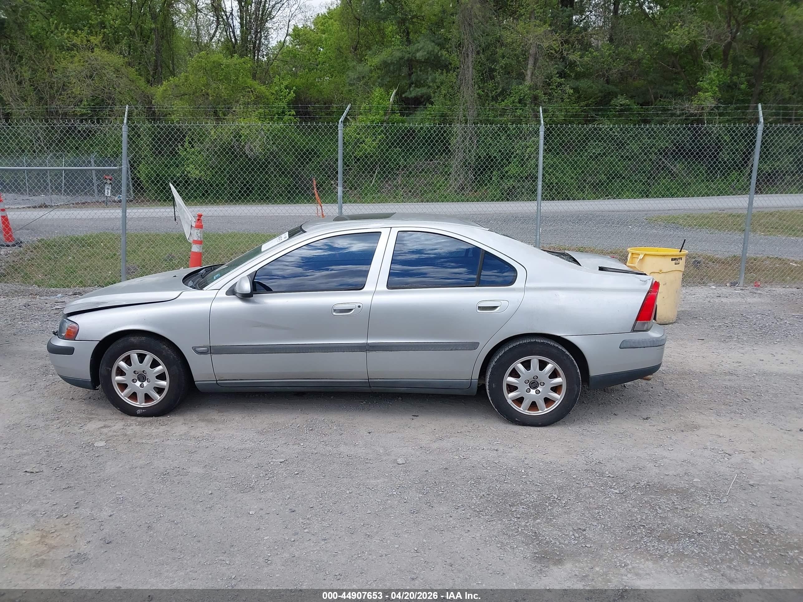 2002 Volvo S60 2.4 Silver vin: YV1RS61R222092764