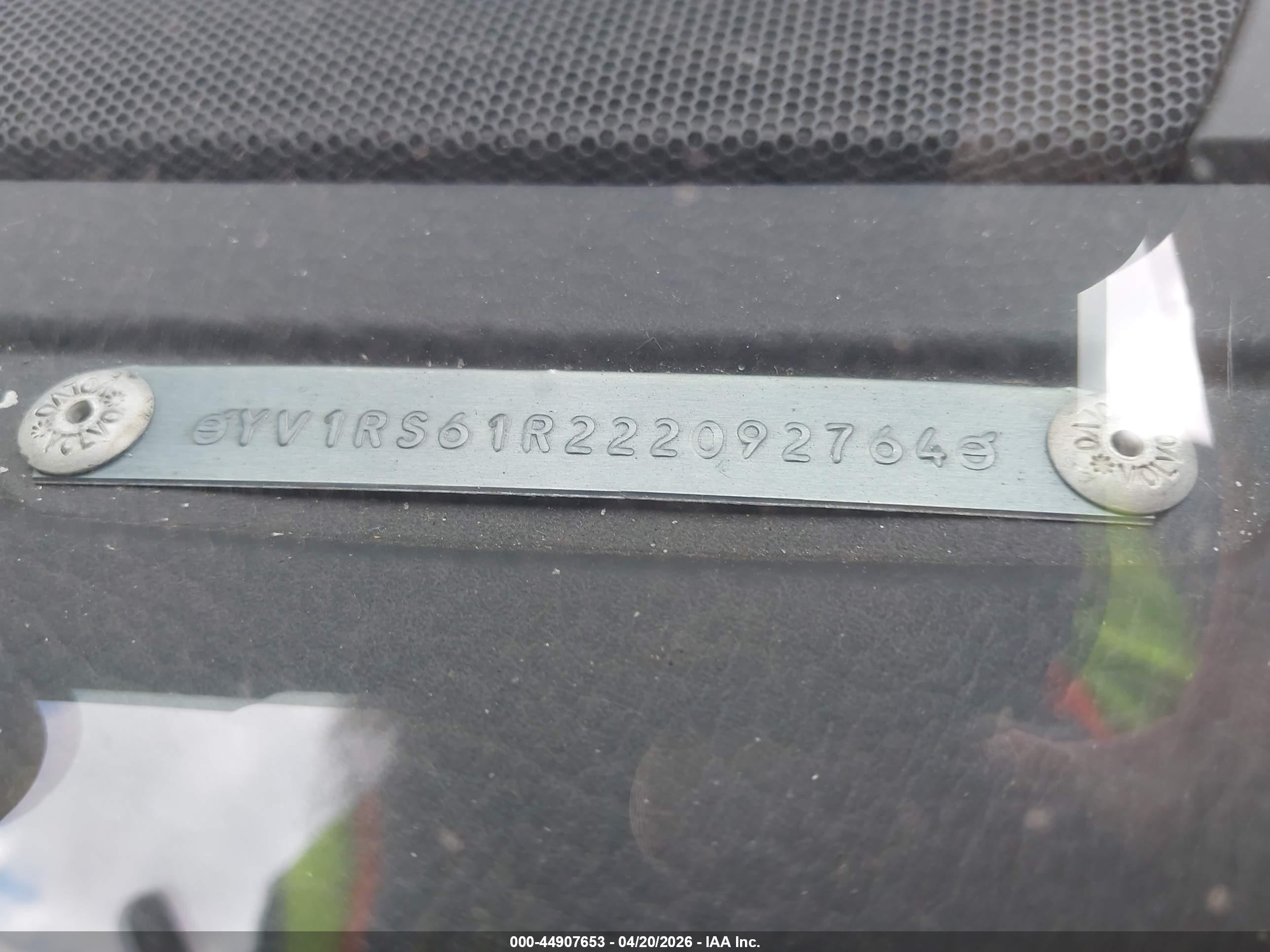 2002 Volvo S60 2.4 Silver vin: YV1RS61R222092764