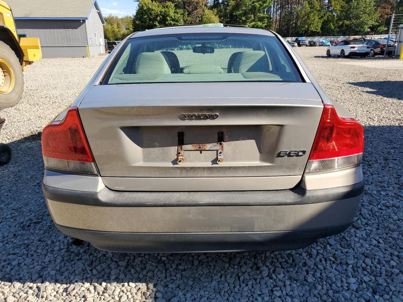 2002 Volvo S60 Tan vin: YV1RS61R222170492