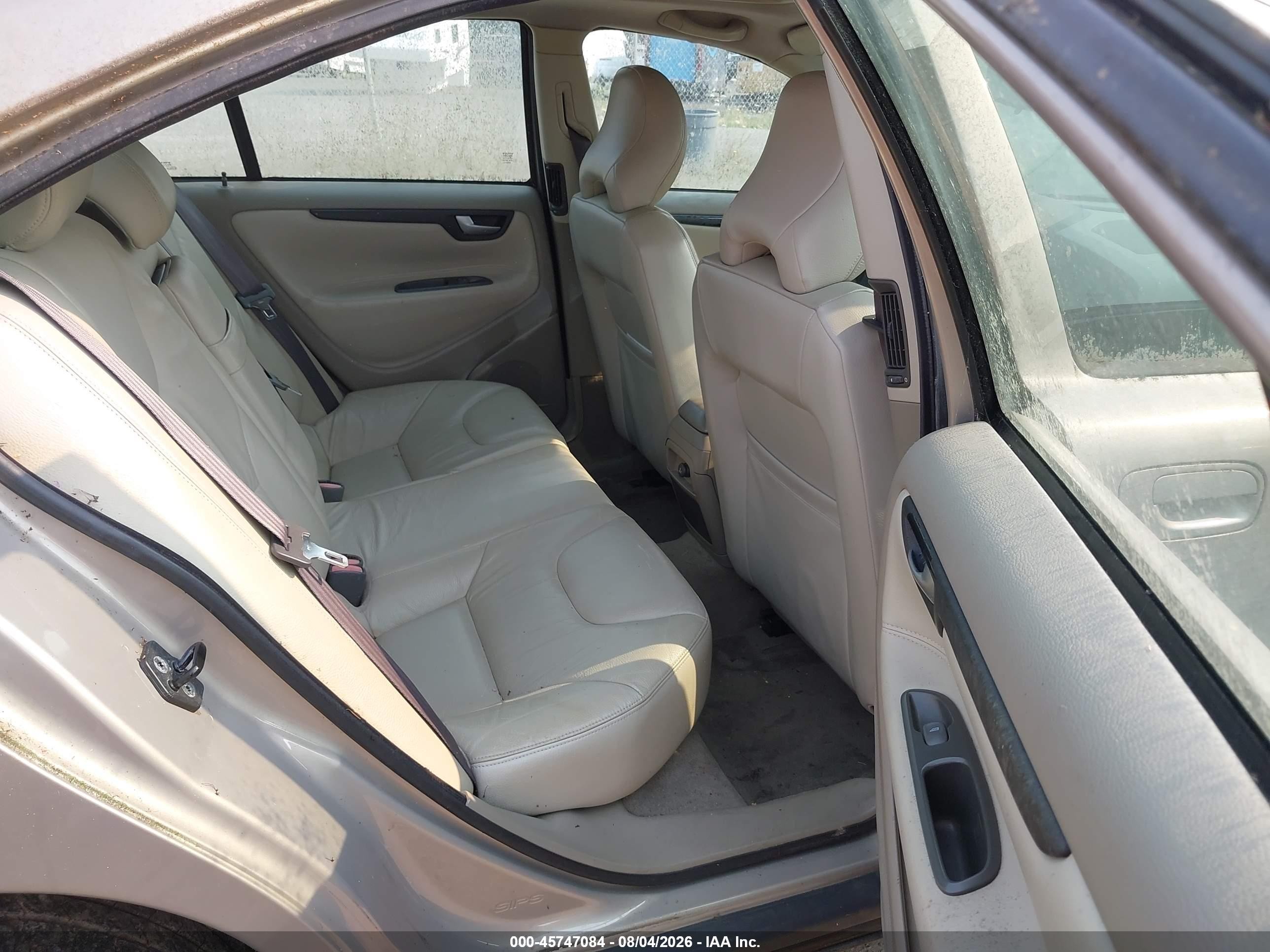 2002 Volvo S60 2.4 Beige vin: YV1RS61R222176549