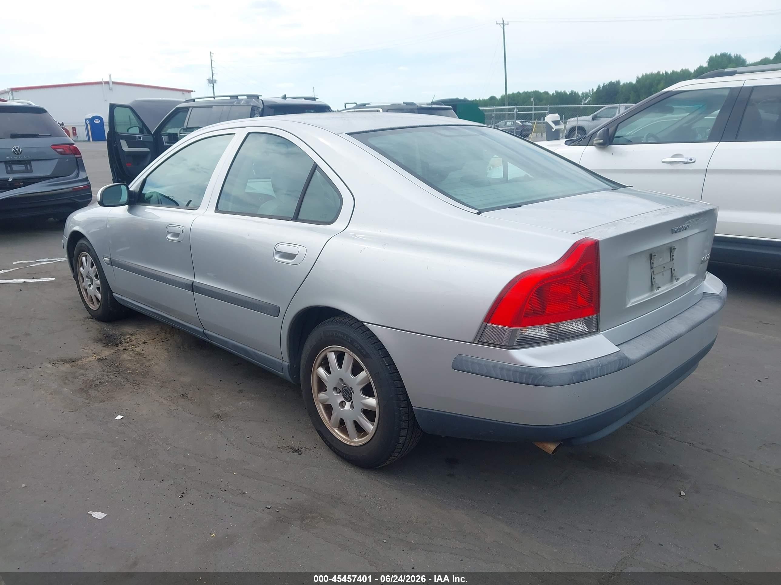 2001 Volvo S60 2.4 Silver vin: YV1RS61R312059027