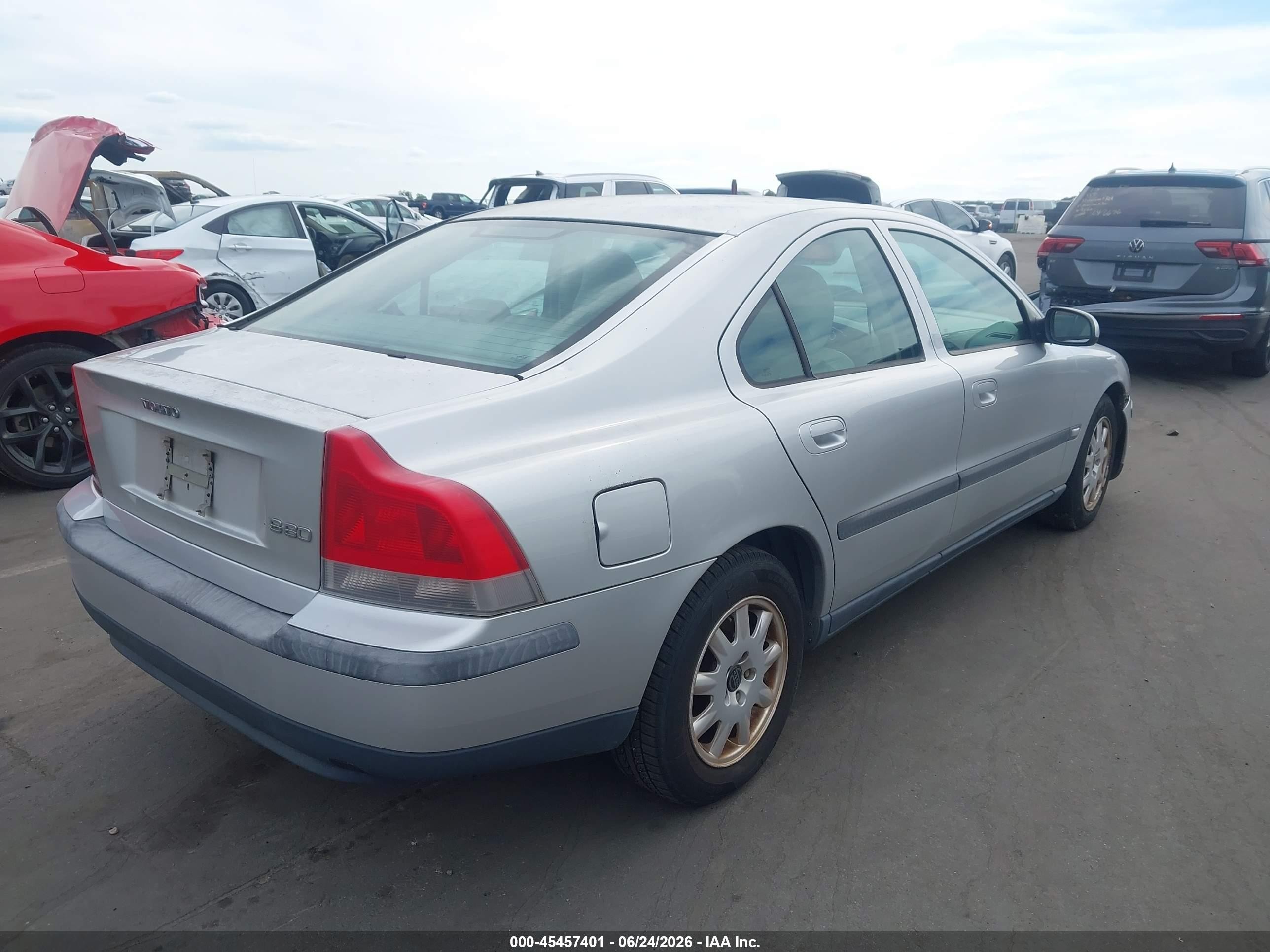 2001 Volvo S60 2.4 Silver vin: YV1RS61R312059027
