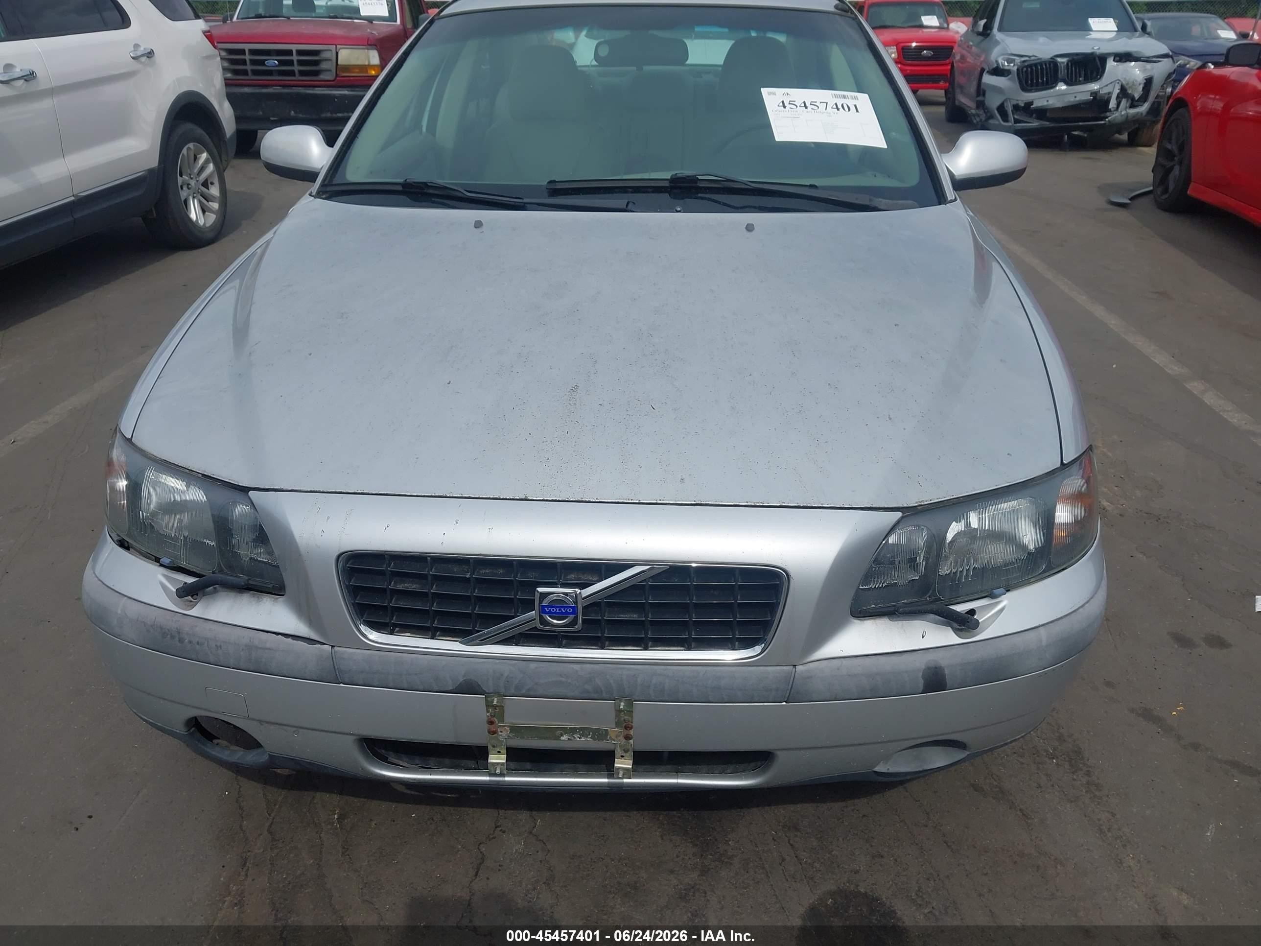 2001 Volvo S60 2.4 Silver vin: YV1RS61R312059027
