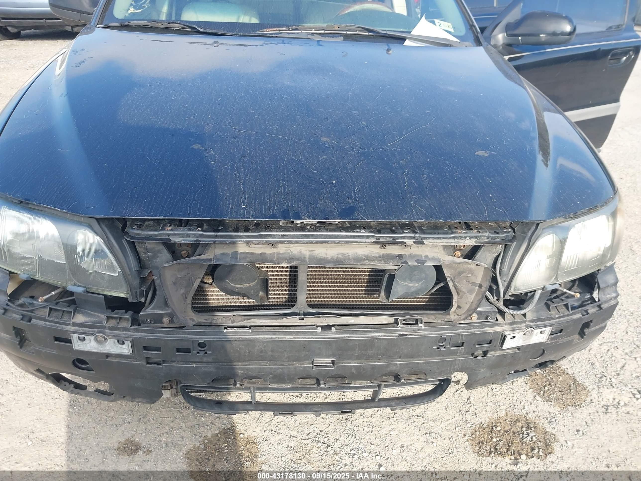 2002 Volvo S60 2.4 Black vin: YV1RS61R322098265