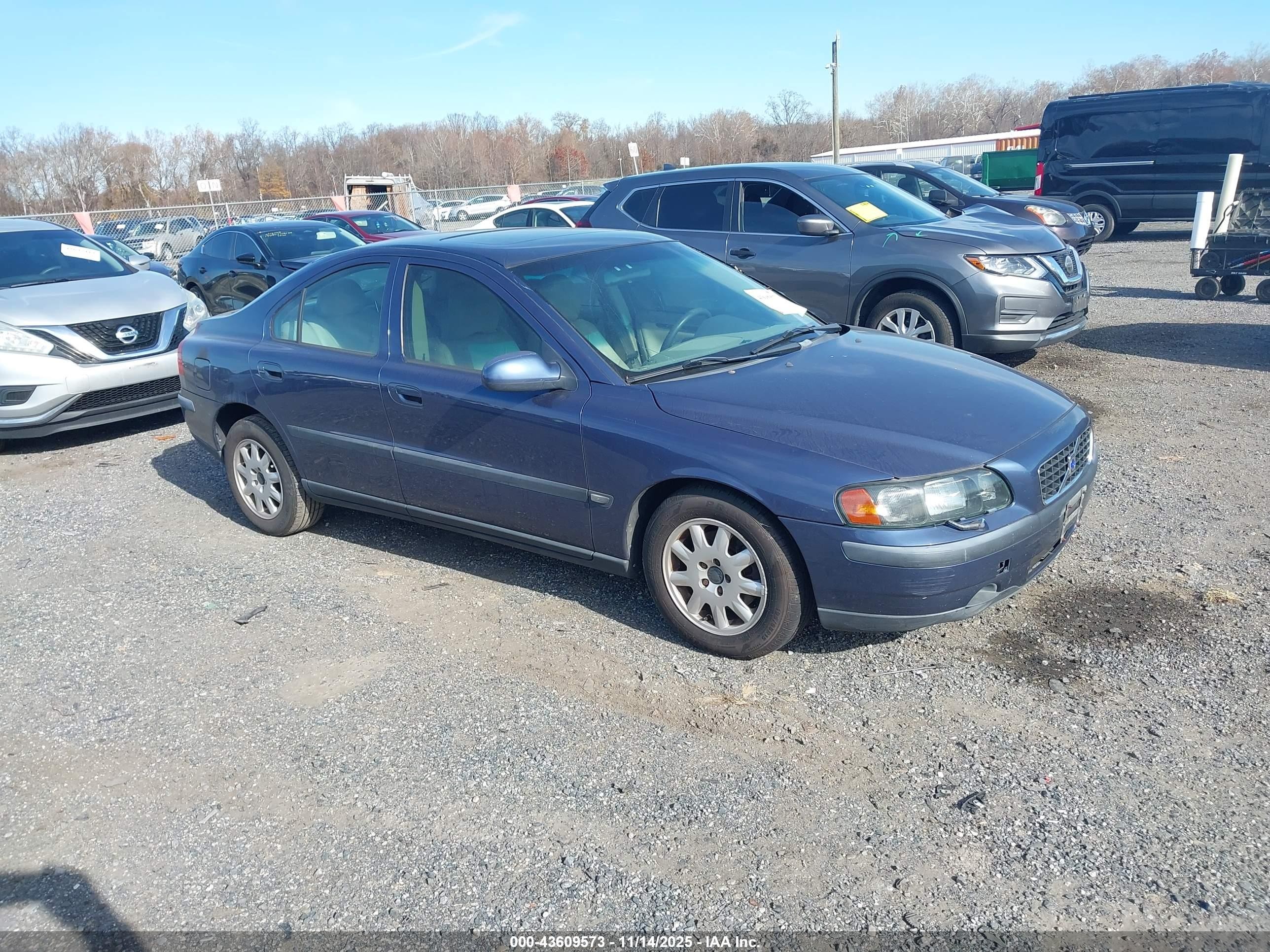 2002 Volvo S60 2.4 Blue vin: YV1RS61R322120099