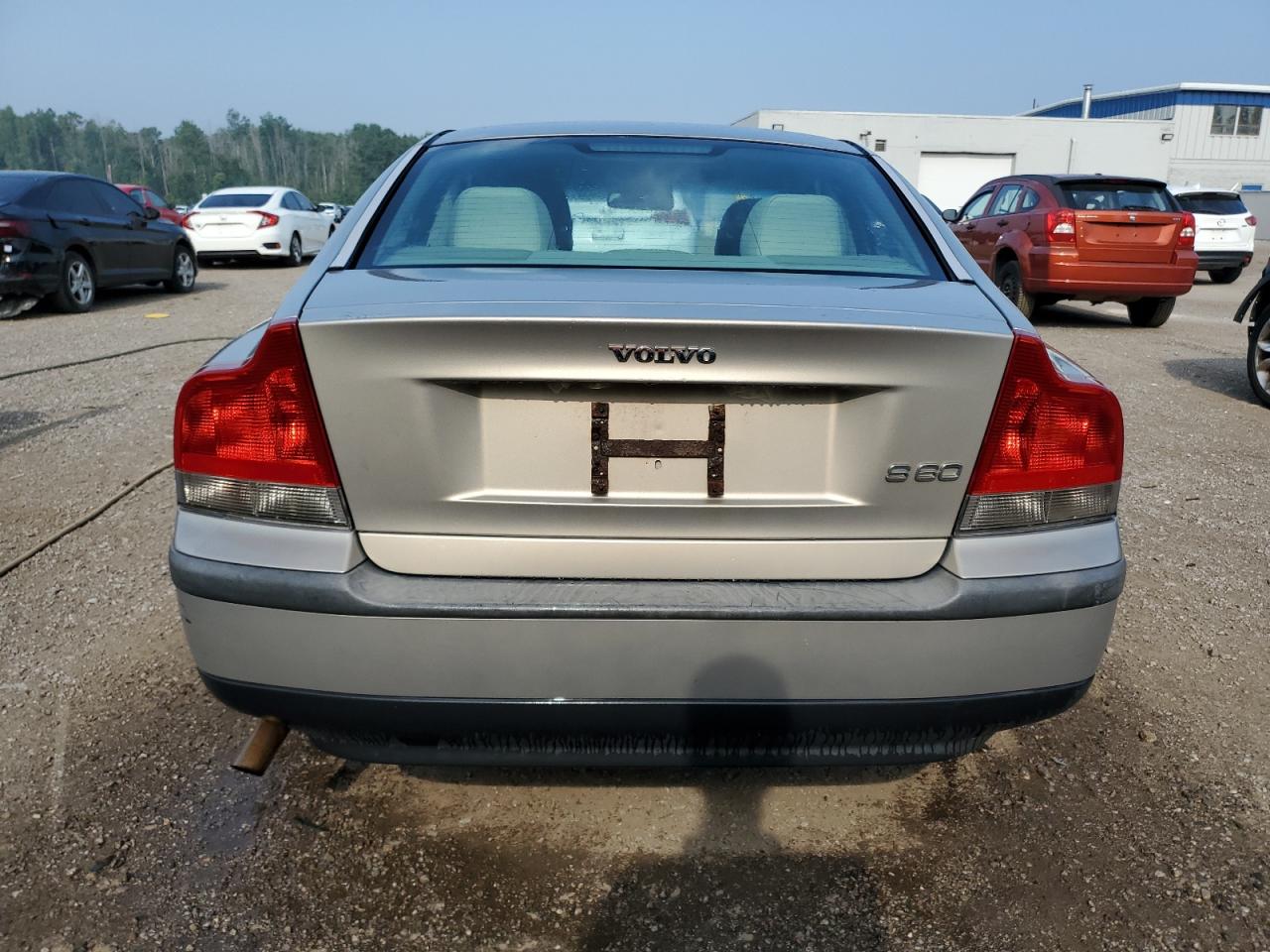 2002 Volvo S60 Gold vin: YV1RS61R322186345